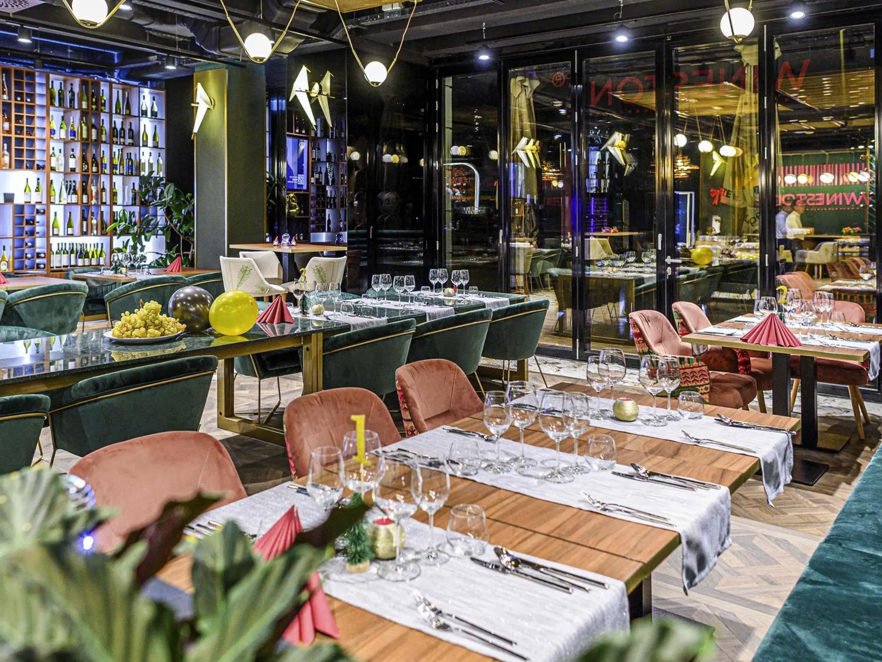 Restaurant/places to eat in Mercure Timisoara Restaurant/places to eat in Mercure Timisoara