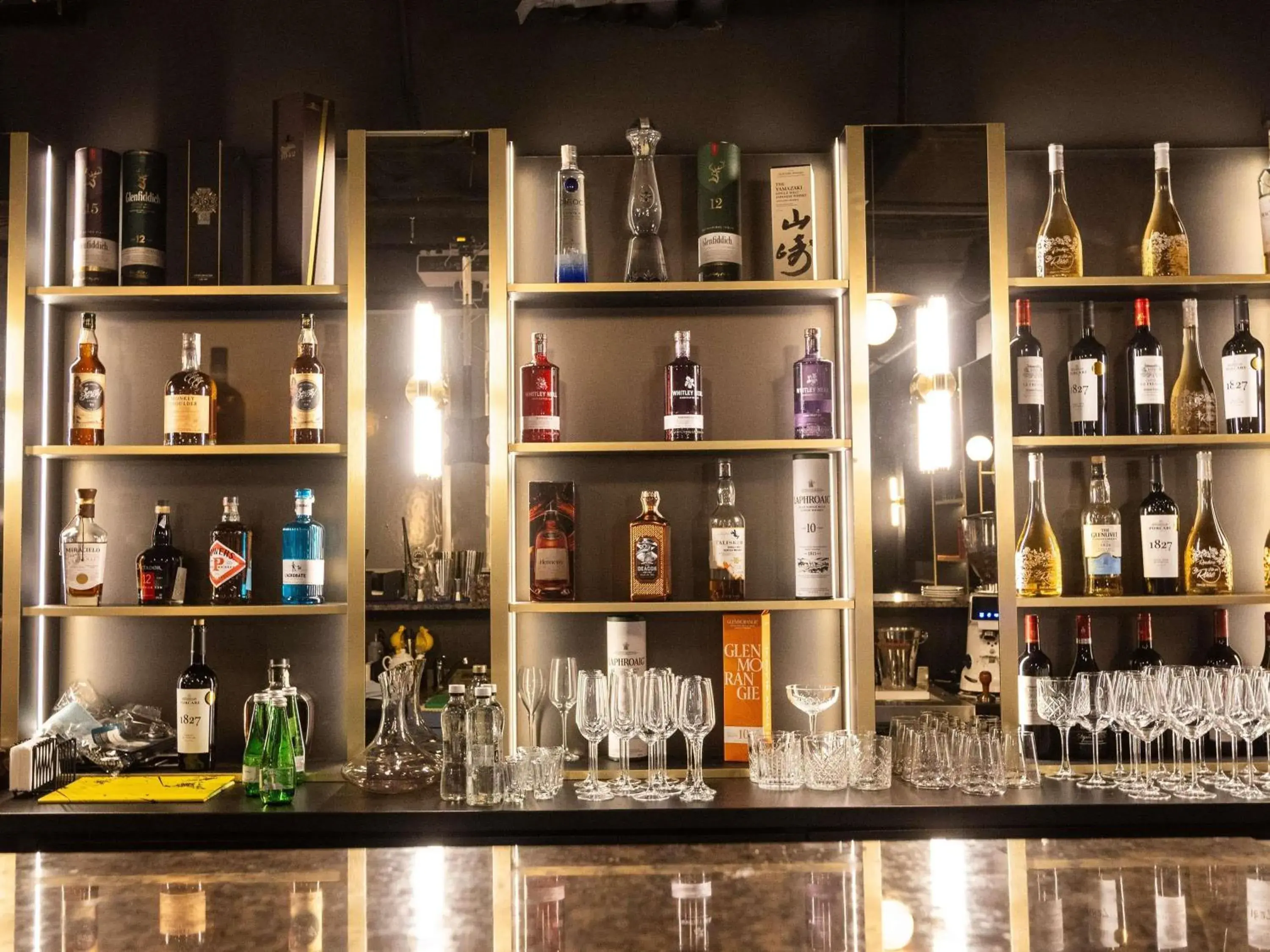 Lounge or bar in Mercure Timisoara Lounge or bar in Mercure Timisoara