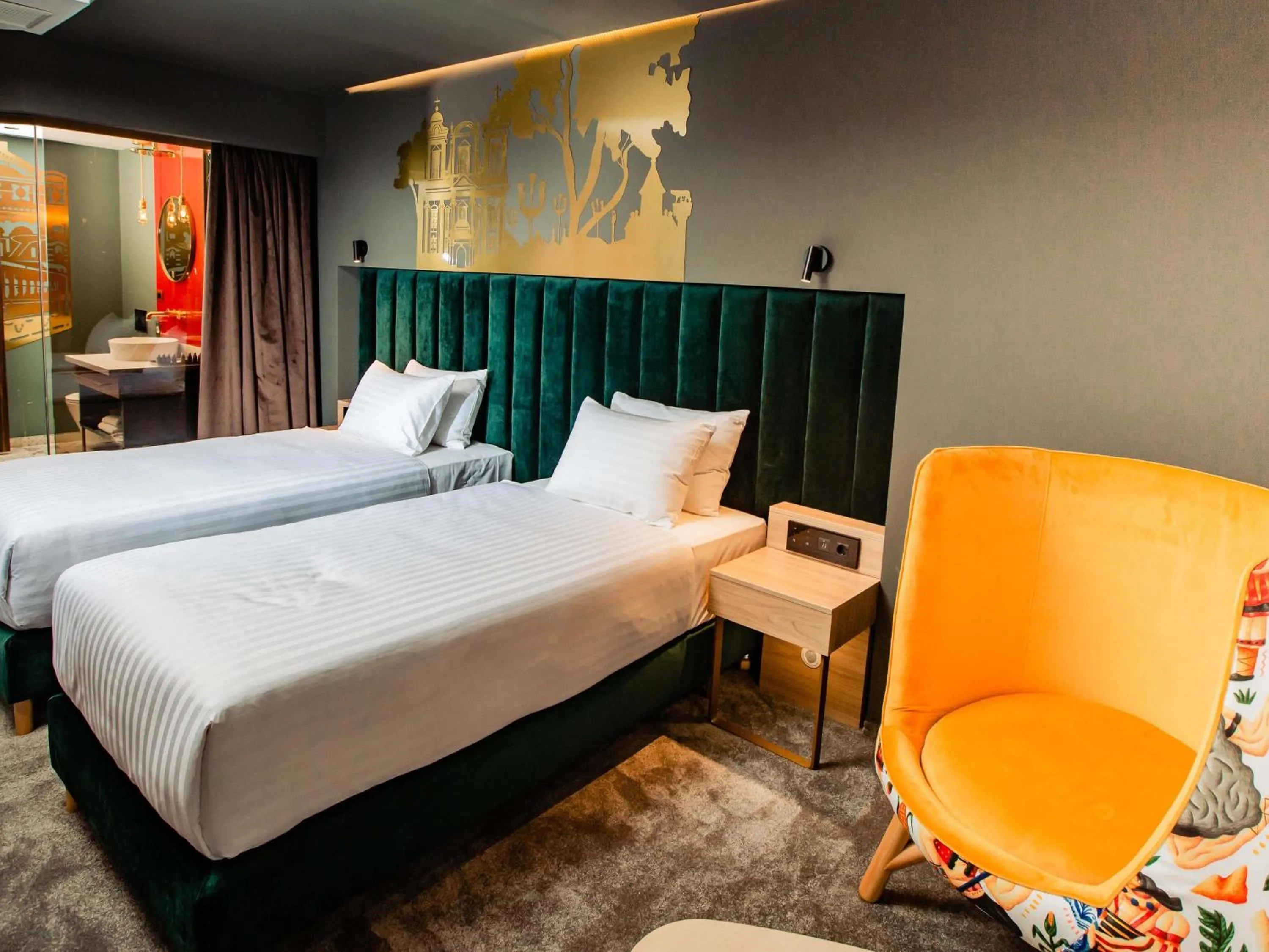 Bedroom, Bed in Mercure Timisoara