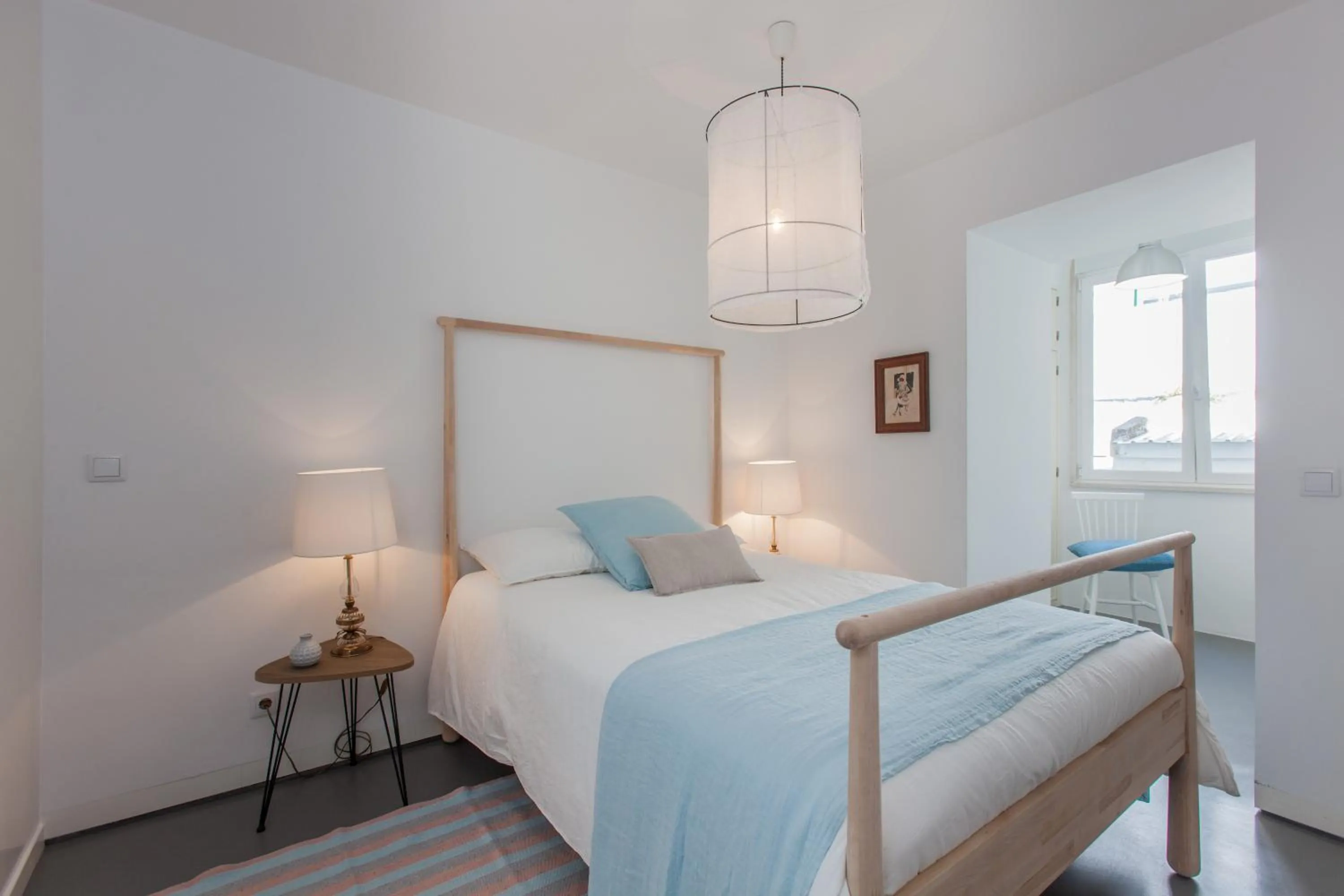 Renovated Apart with Private Courtyard, By TimeCooler