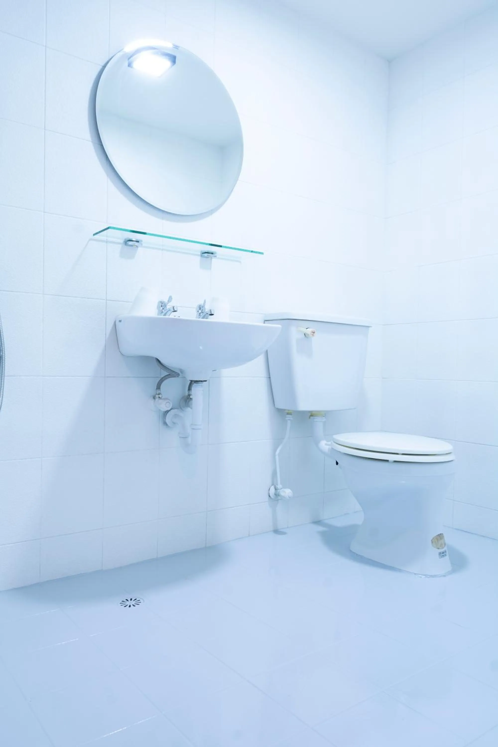 Bathroom in 沐藍輕旅 Mulan Light Inn I 海安路住宿