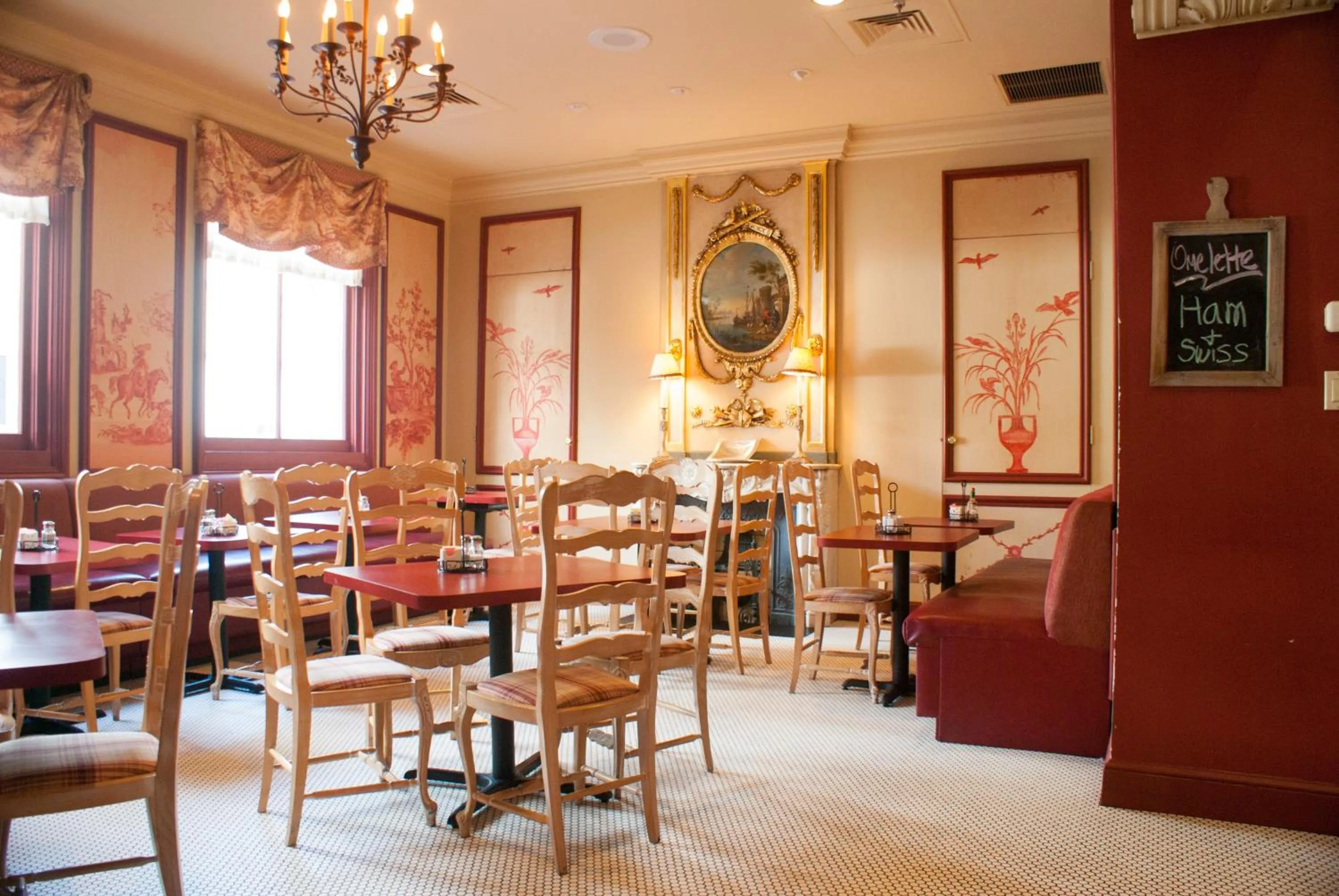 Restaurant/places to eat in Prince Conti Hotel