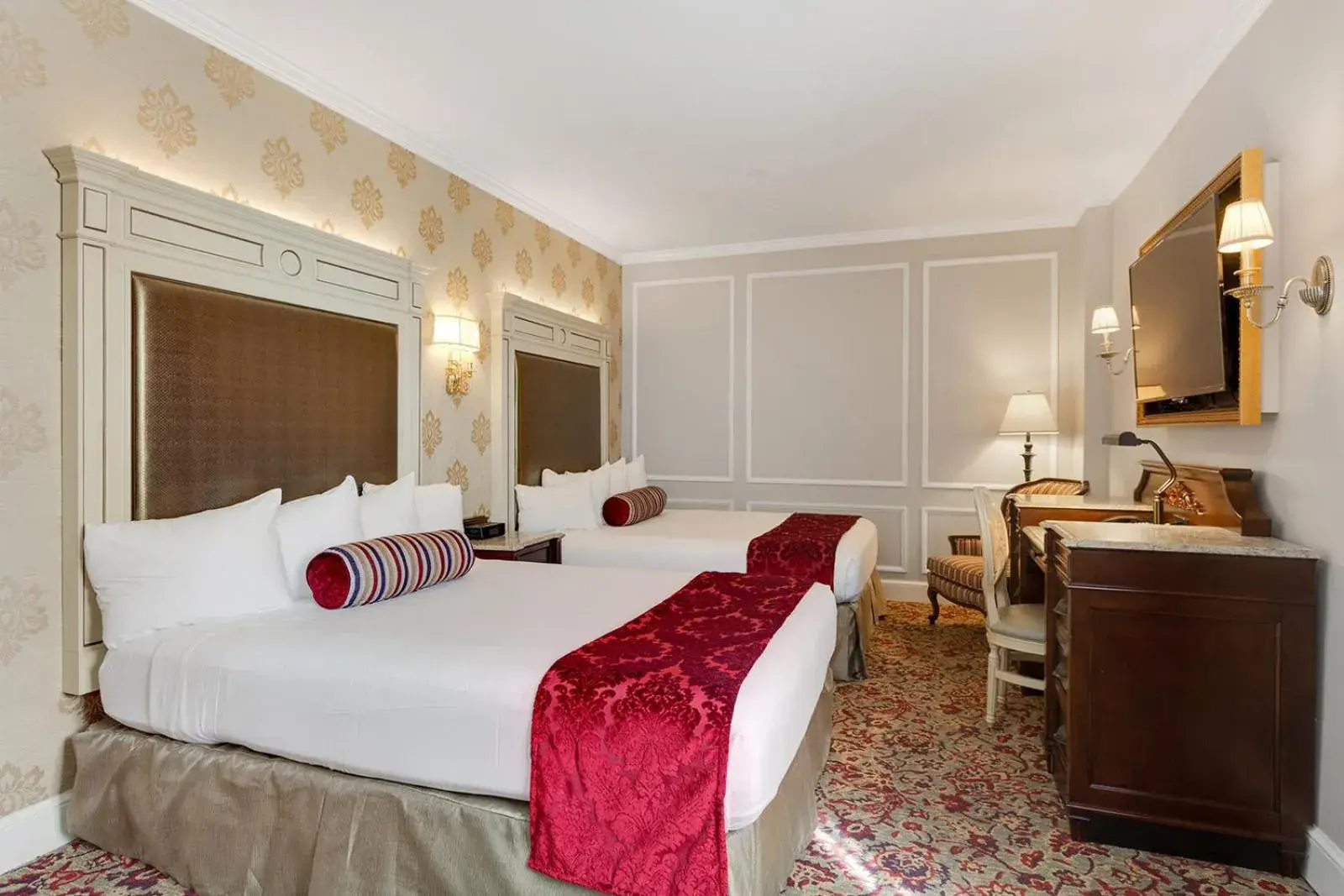 Deluxe Double Room with Two Double Beds in Prince Conti Hotel Deluxe Double Room with Two Double Beds in Prince Conti Hotel