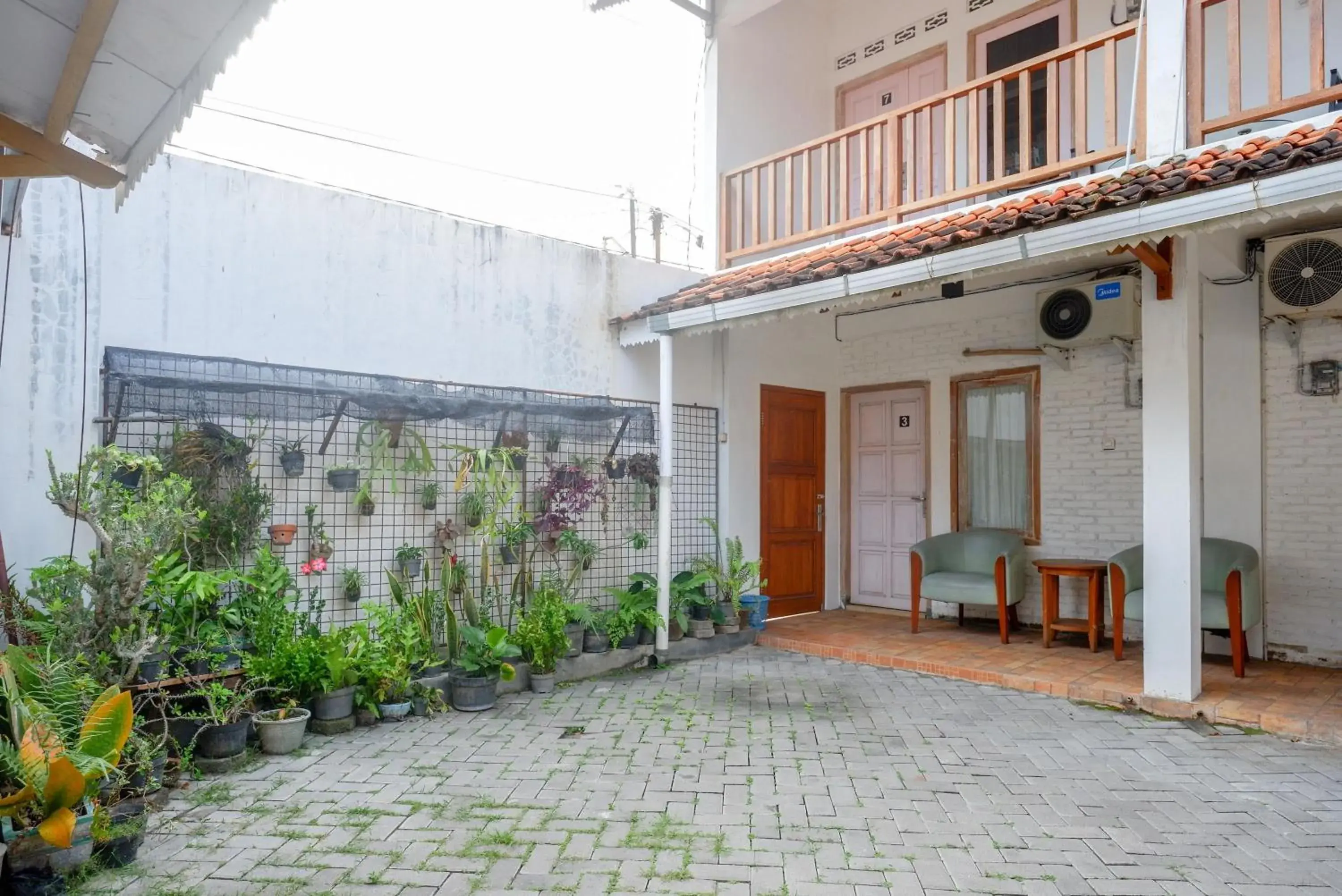 Property building in RedDoorz Syariah near Plengkung Gading 2 Property building in RedDoorz Syariah near Plengkung Gading 2