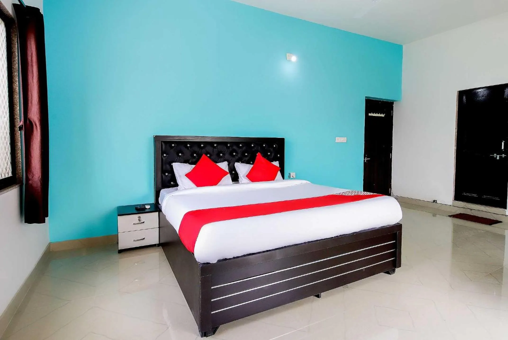 Bedroom in Hotel O Udaipur Valley