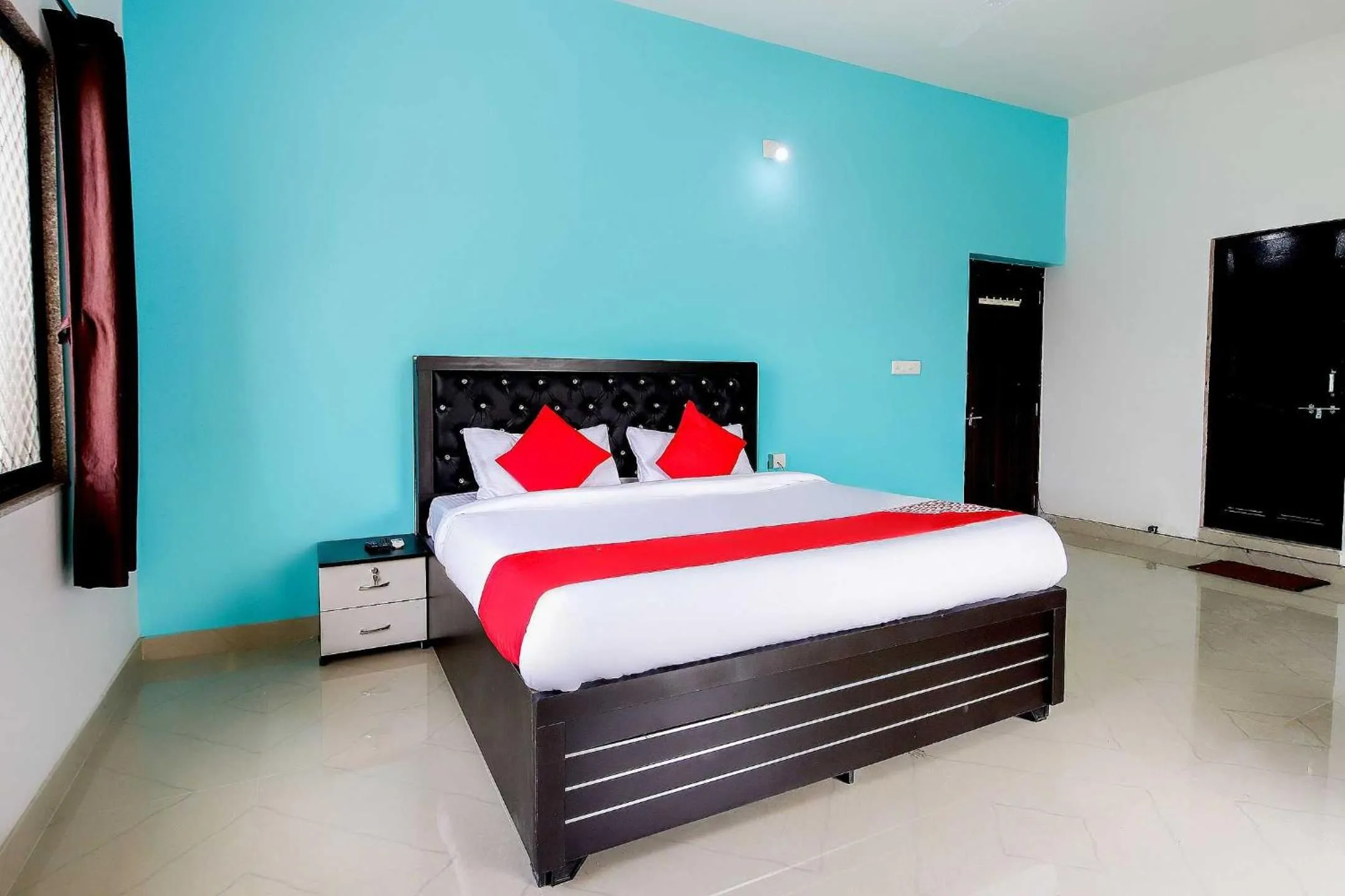 Bedroom in Hotel O Udaipur Valley