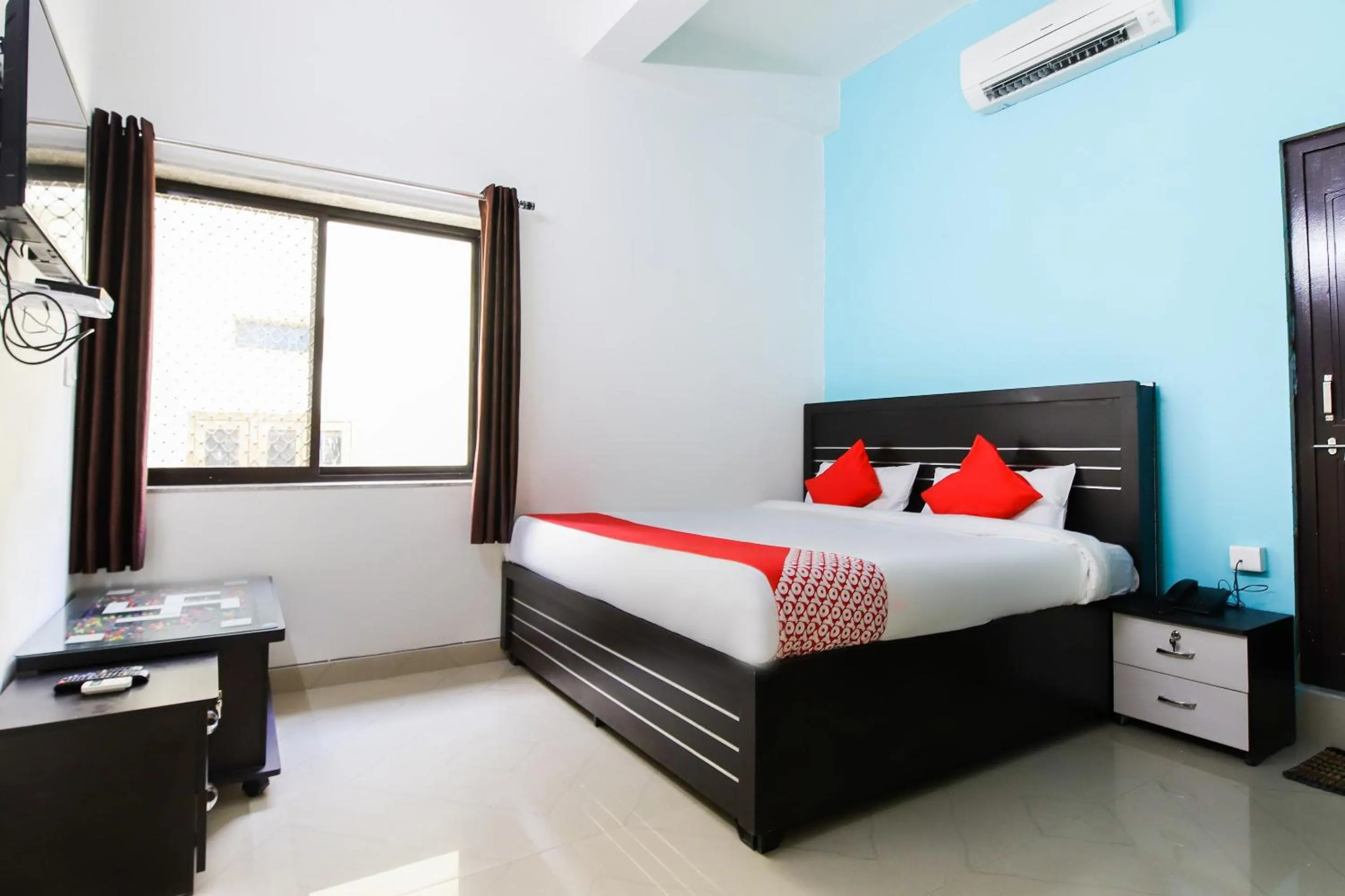 Bedroom in Hotel O Udaipur Valley