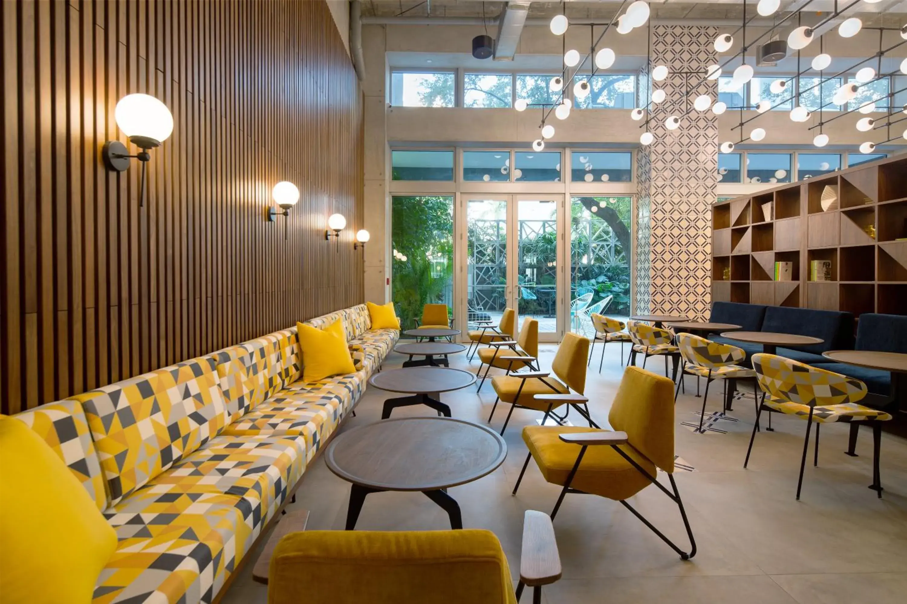 Lounge or bar in Hotel Indigo Miami Brickell by IHG Lounge or bar in Hotel Indigo Miami Brickell by IHG