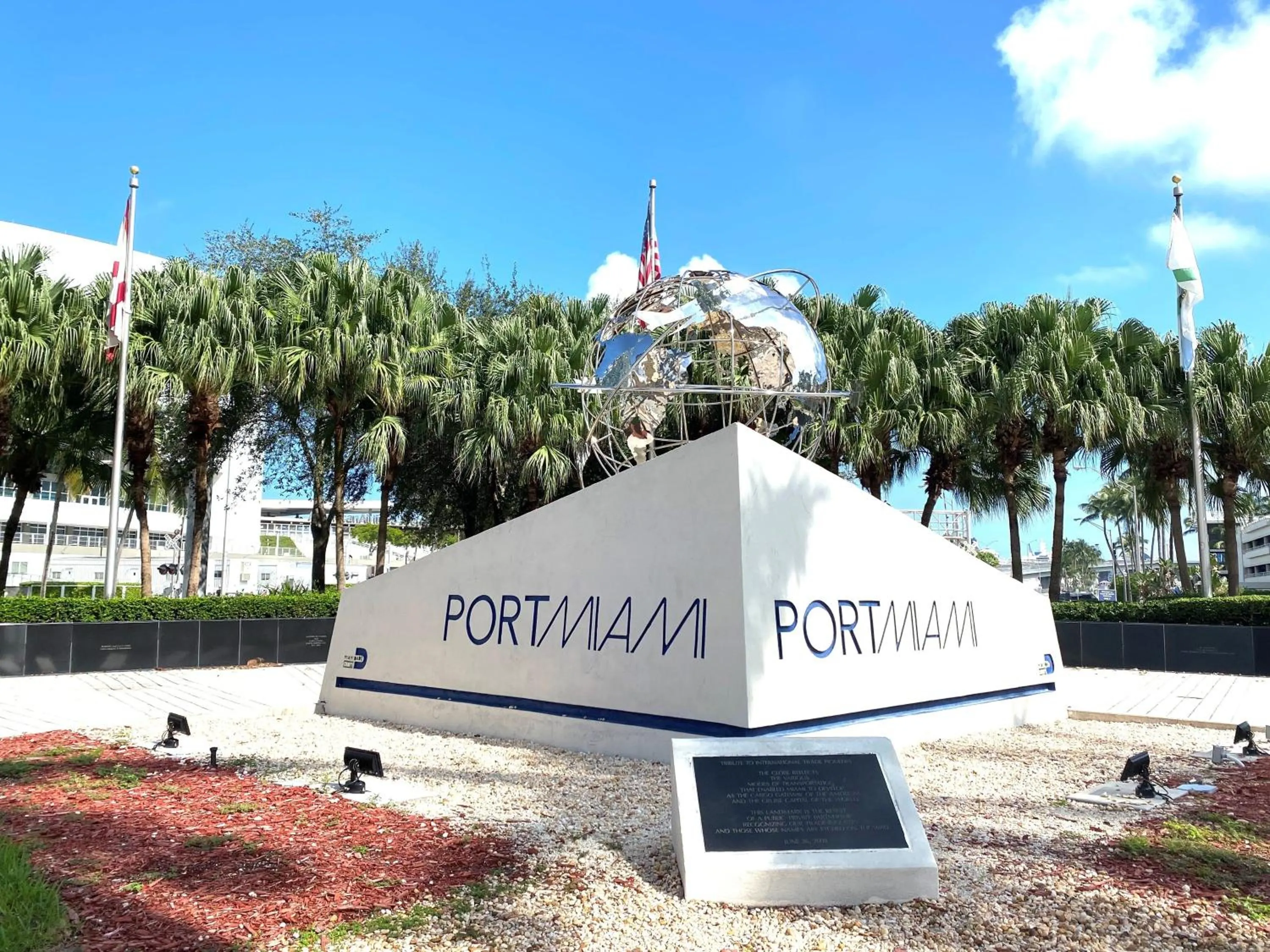 Nearby landmark in Hotel Indigo Miami Brickell by IHG