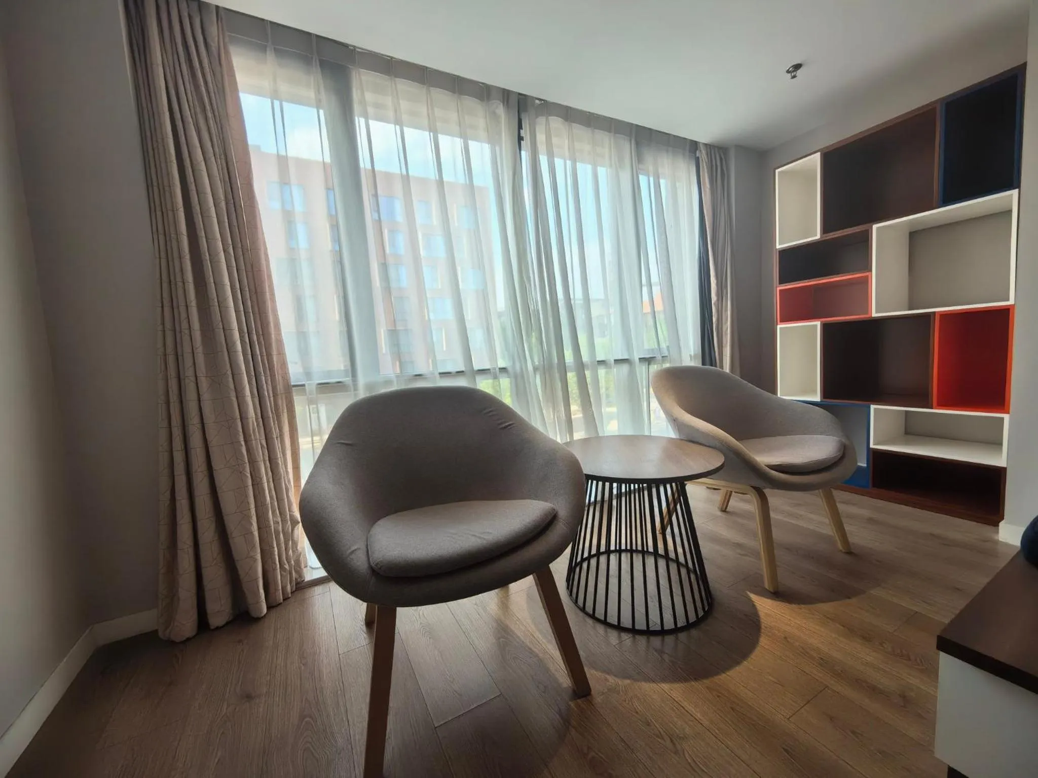 Photo of the whole room in Holiday Inn Express Beijing Shijingshan Lakeview by IHG