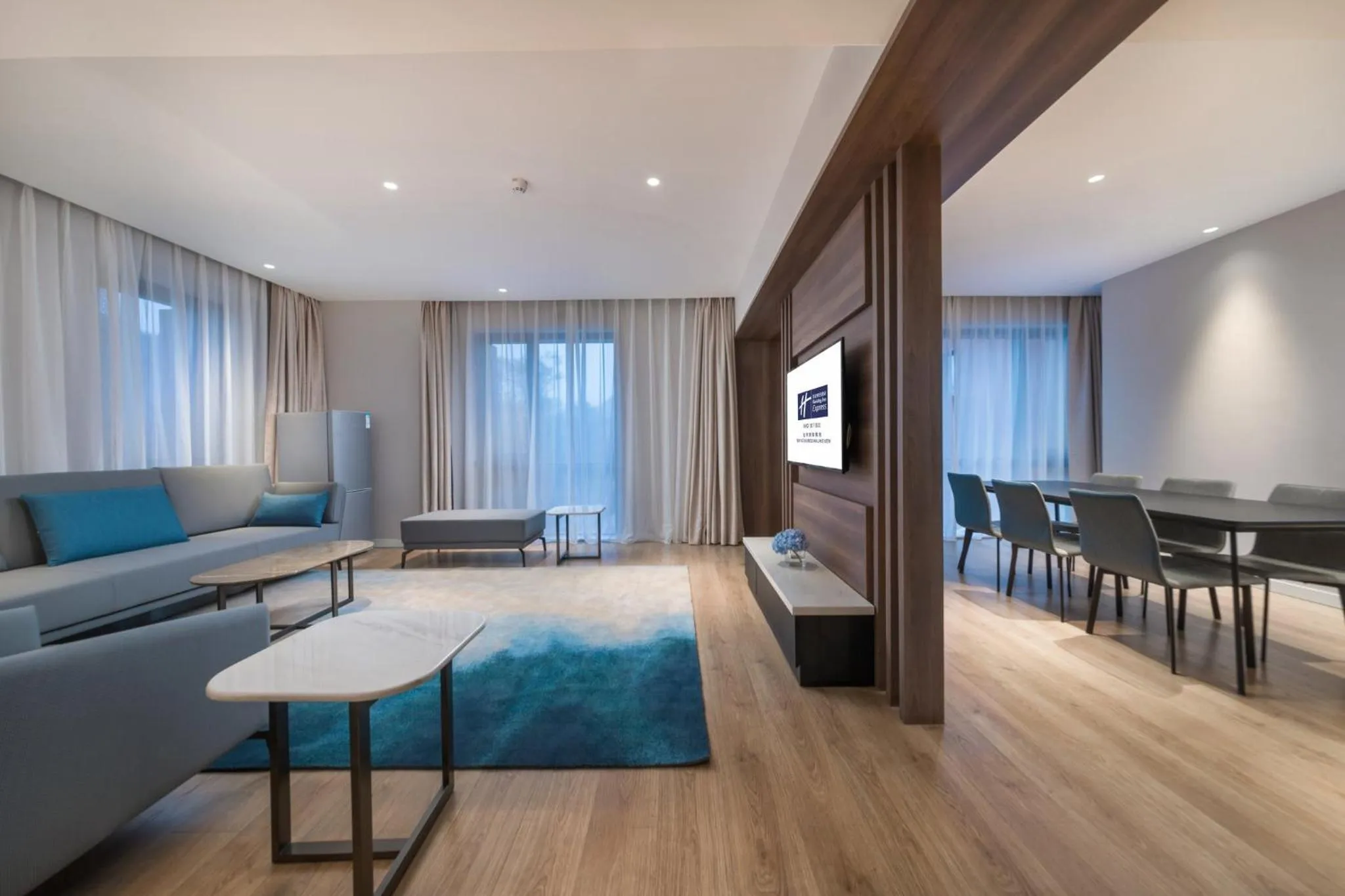 Bedroom in Holiday Inn Express Beijing Shijingshan Lakeview by IHG