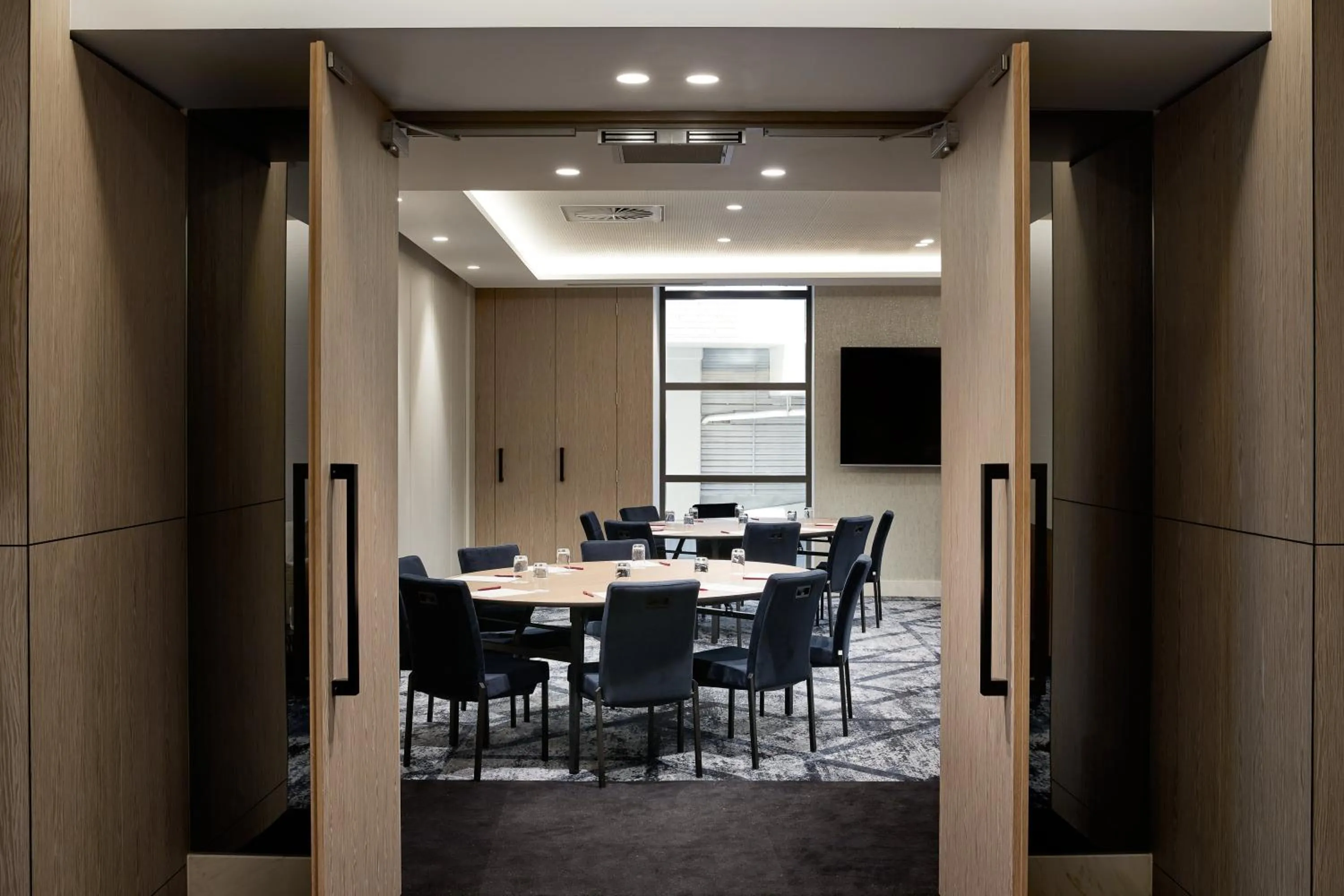 Meeting/conference room in Crowne Plaza Sydney Darling Harbour by IHG