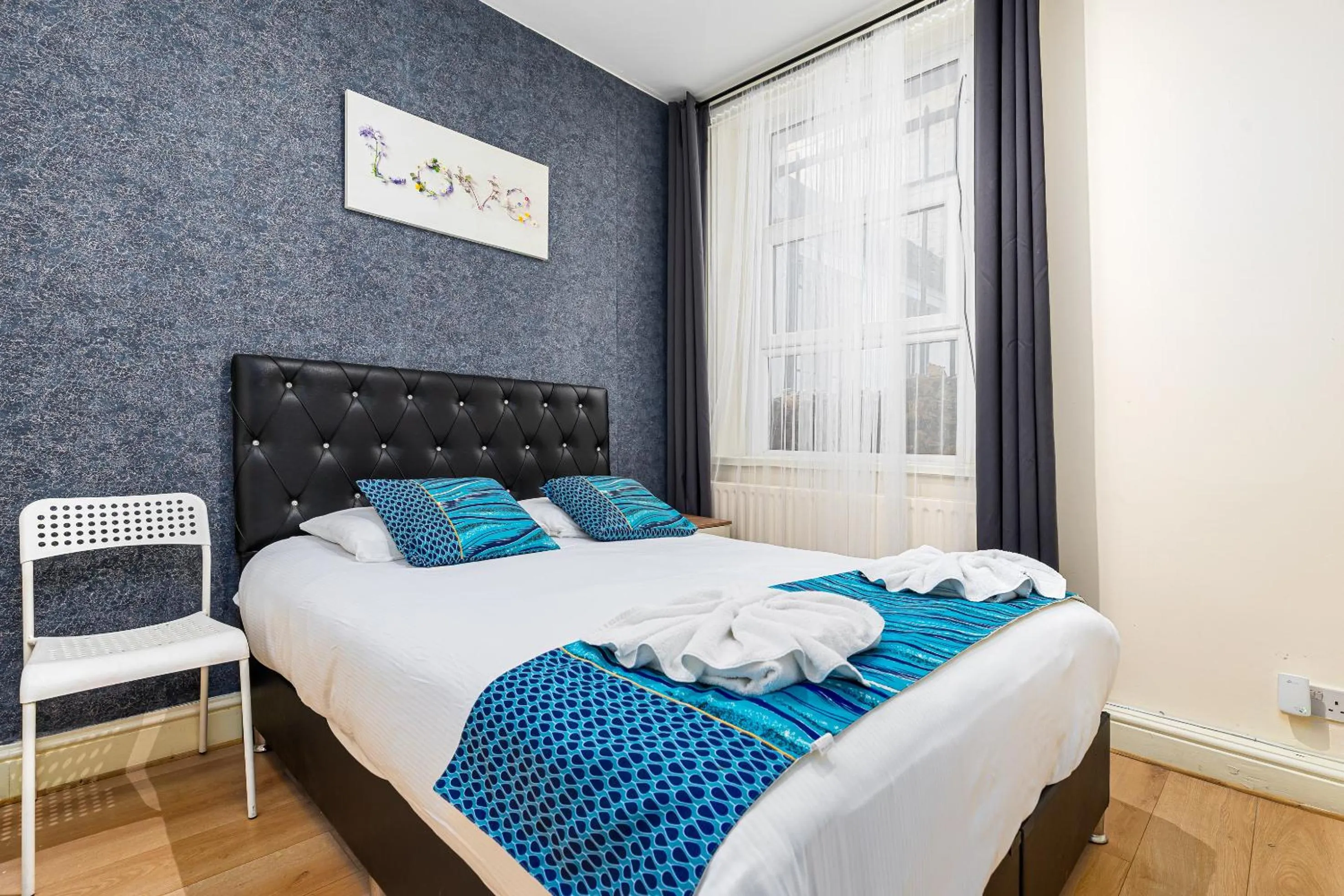 Bed in Camden Apartments