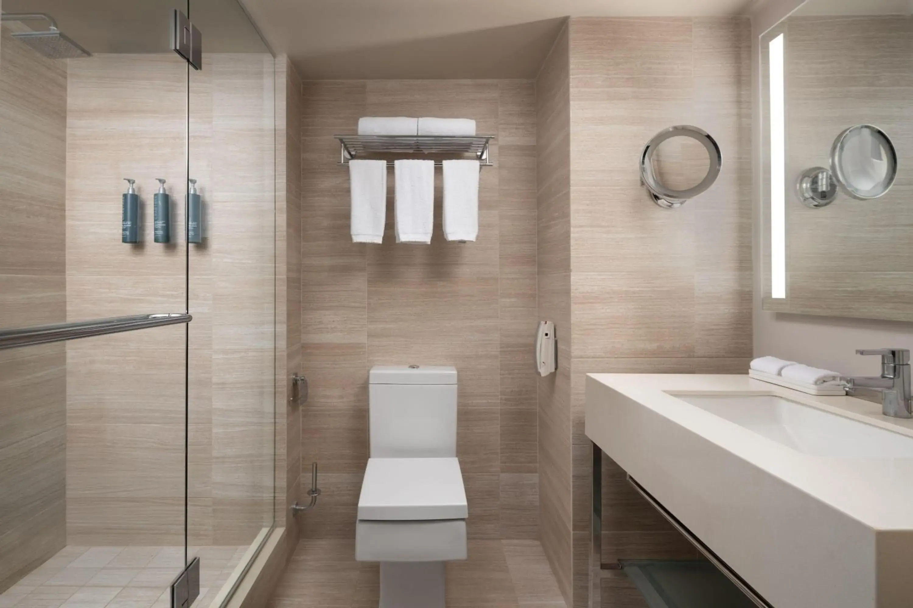 Signature One-Bedroom King Suite with City View in Millennium Hilton New York One UN Plaza Signature One-Bedroom King Suite with City View in Millennium Hilton New York One UN Plaza