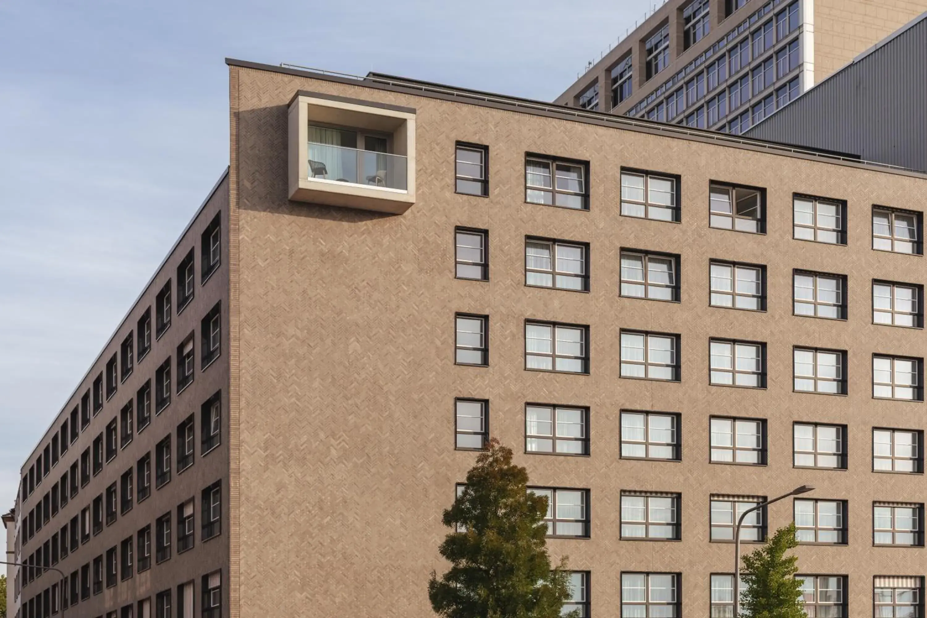 Property building in Holiday Inn - the niu, Coin Frankfurt Ostend by IHG Property building in Holiday Inn - the niu, Coin Frankfurt Ostend by IHG