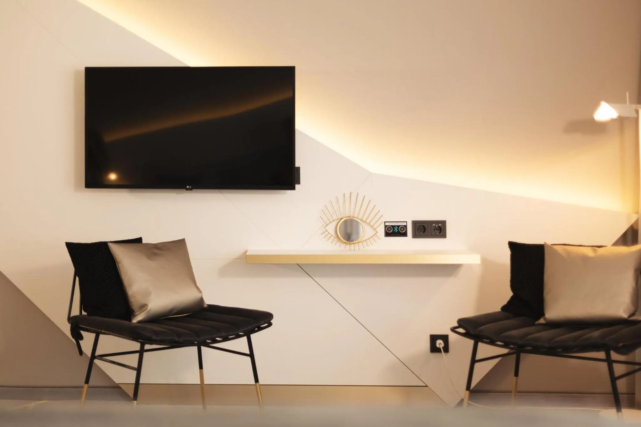 Photo of the whole room in Holiday Inn - the niu, Coin Frankfurt Ostend by IHG