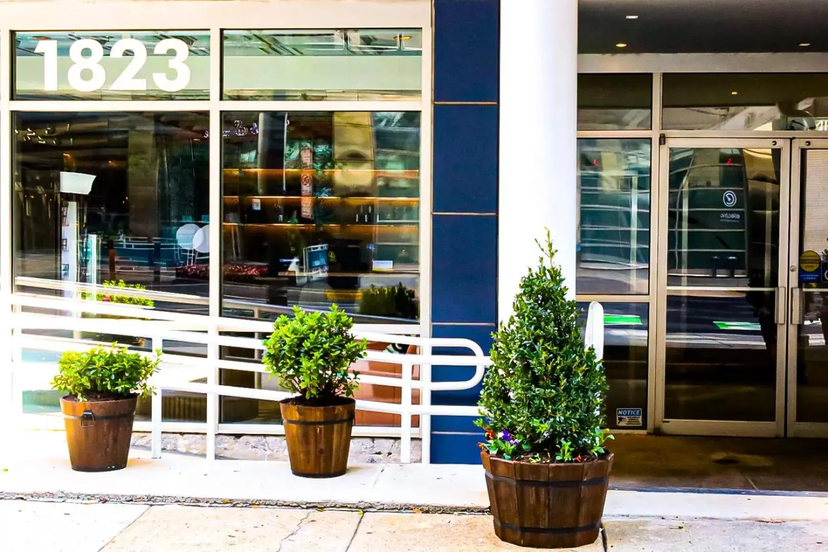 Property building in Sonder The Quincy Property building in Sonder The Quincy