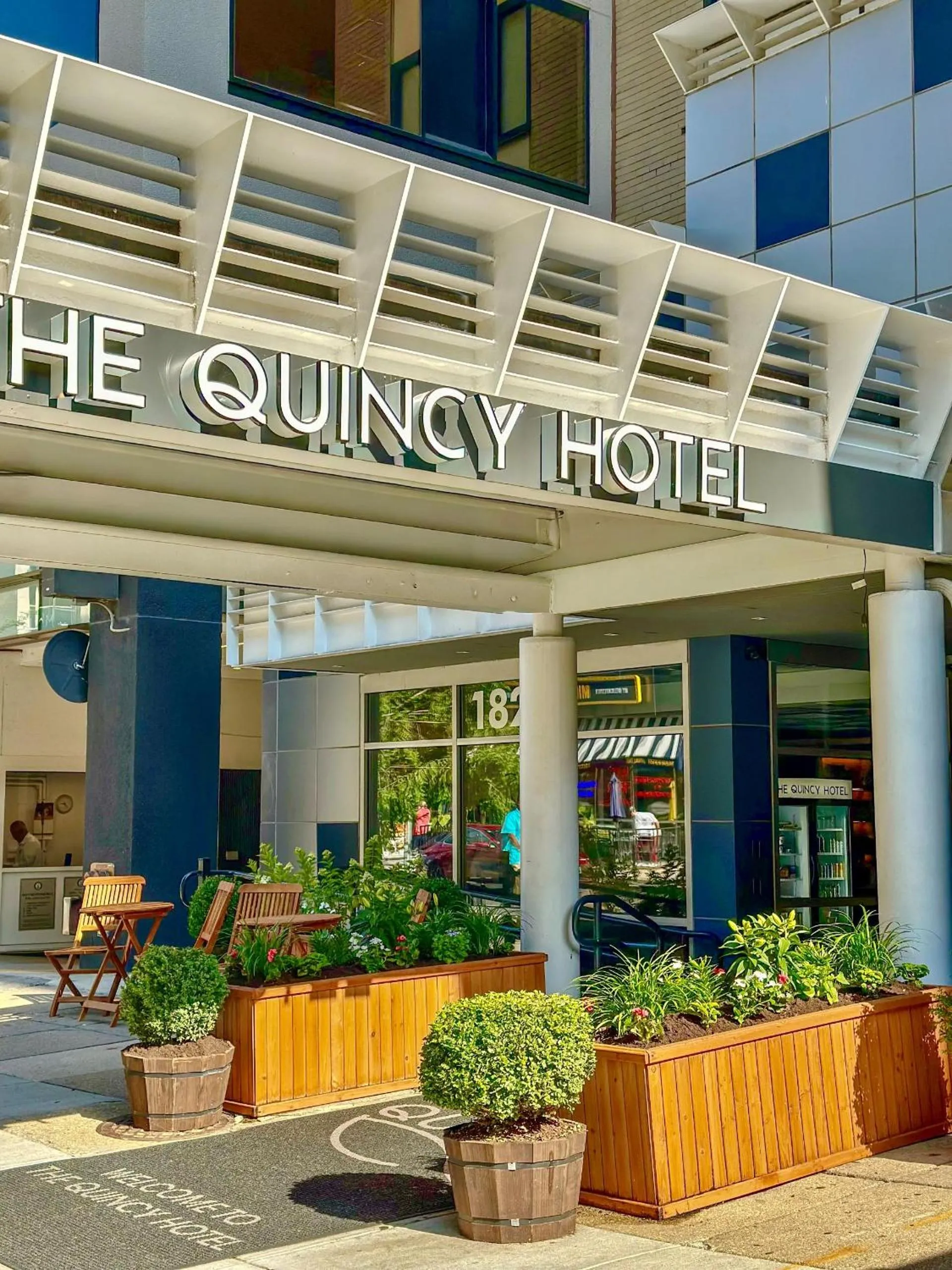 Balcony/Terrace in The Quincy, an Ascend Collection Hotel