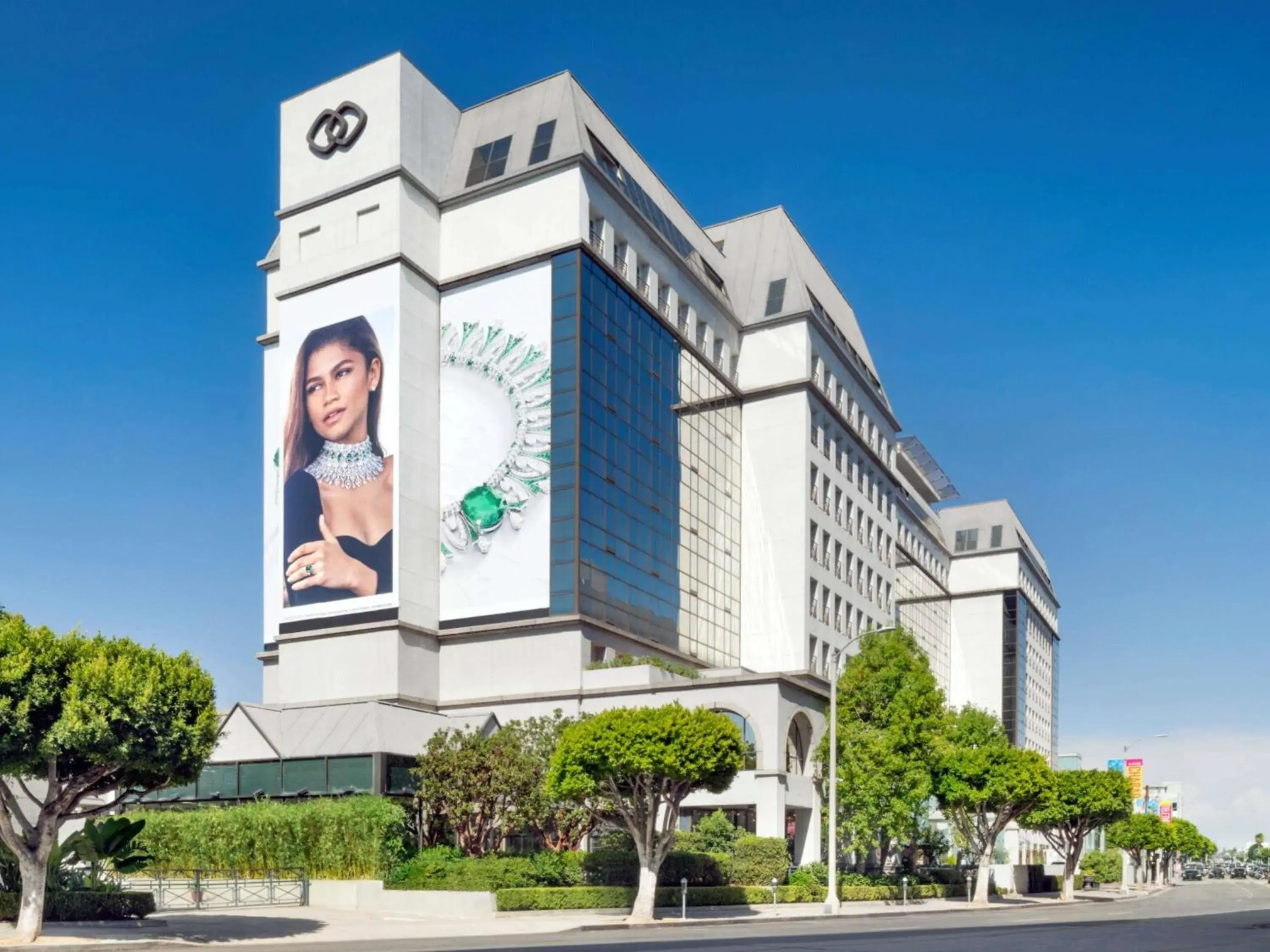 Property building in Hotel Sofitel Los Angeles at Beverly Hills Property building in Hotel Sofitel Los Angeles at Beverly Hills