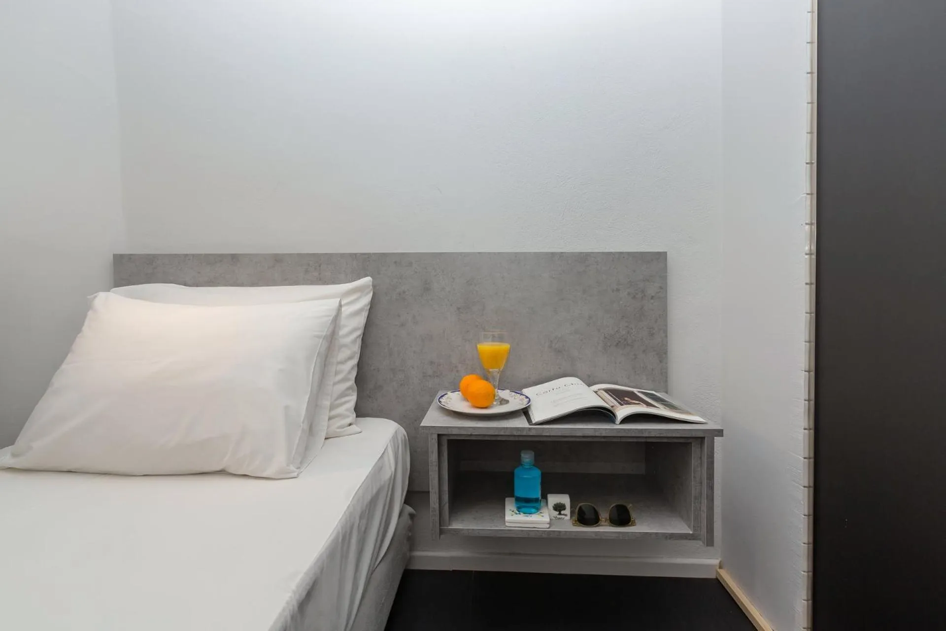 Bed in LOC HOSPITALITY Urban Den