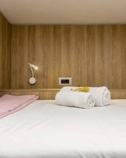 Bed in LOC HOSPITALITY Urban Den