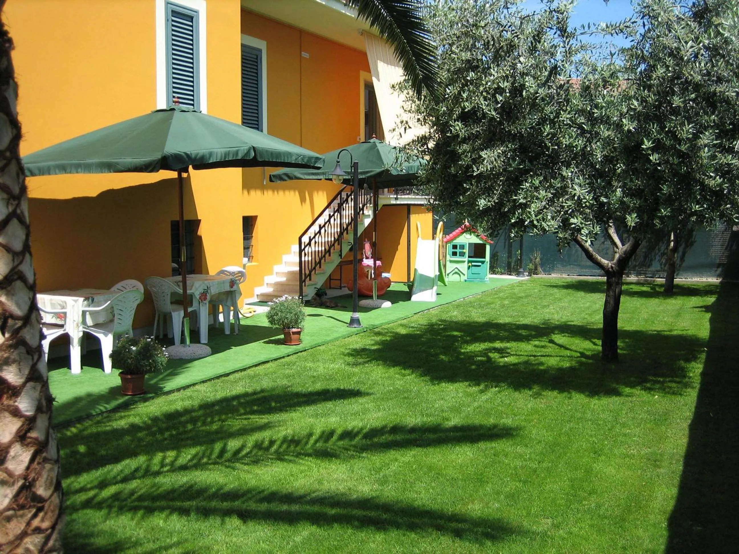 Property building in Villa Consorti