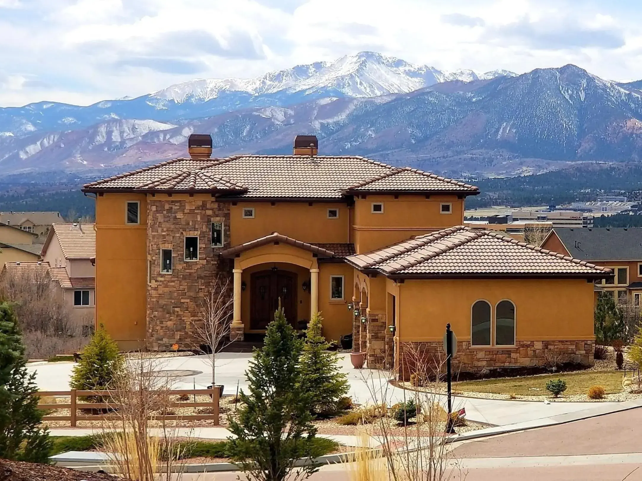 Chateau du Pikes Peak, a Tuscany Retreat Chateau du Pikes Peak, a Tuscany Retreat