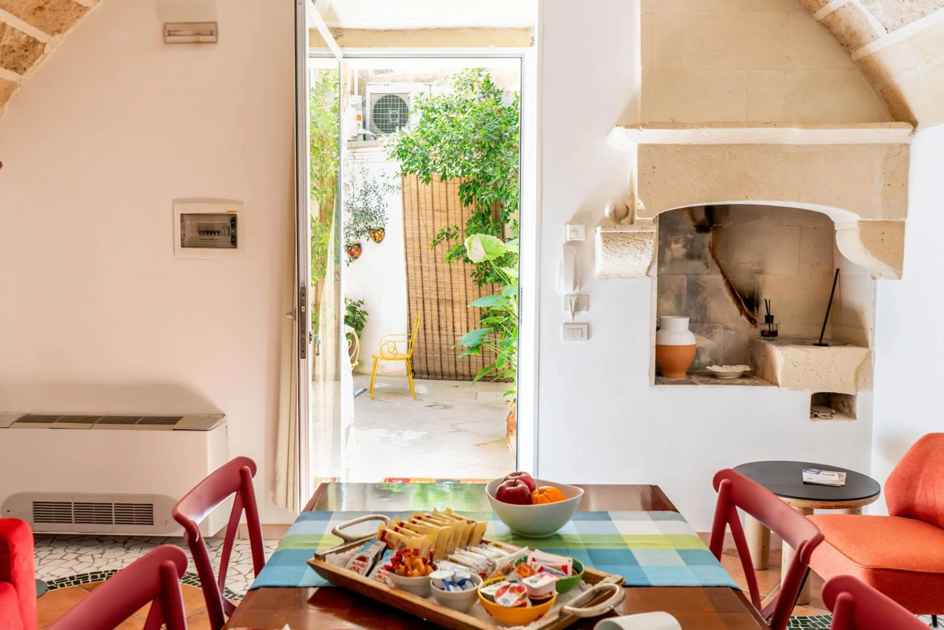 Seating area in B&B Corte dei Memoli di Margiotta Giuseppina