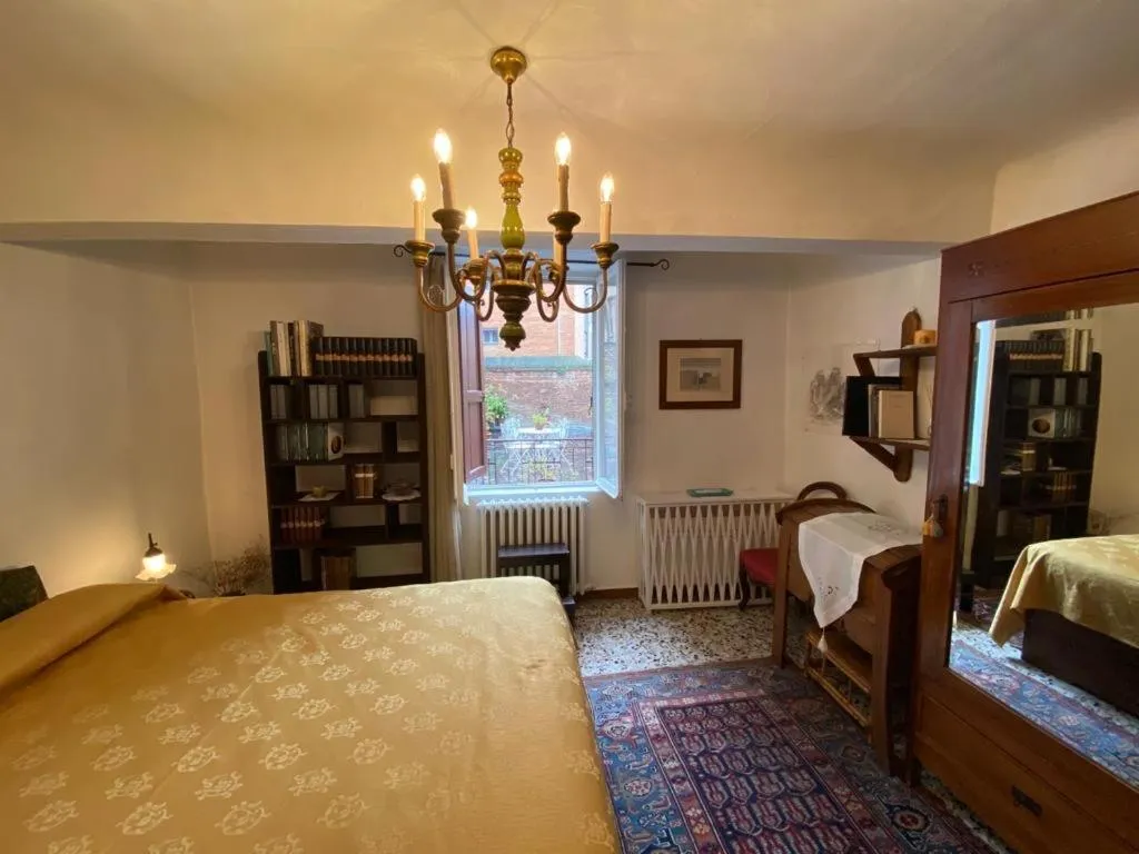 Bed in Le Case Cavallini Sgarbi di Rina Cavallini