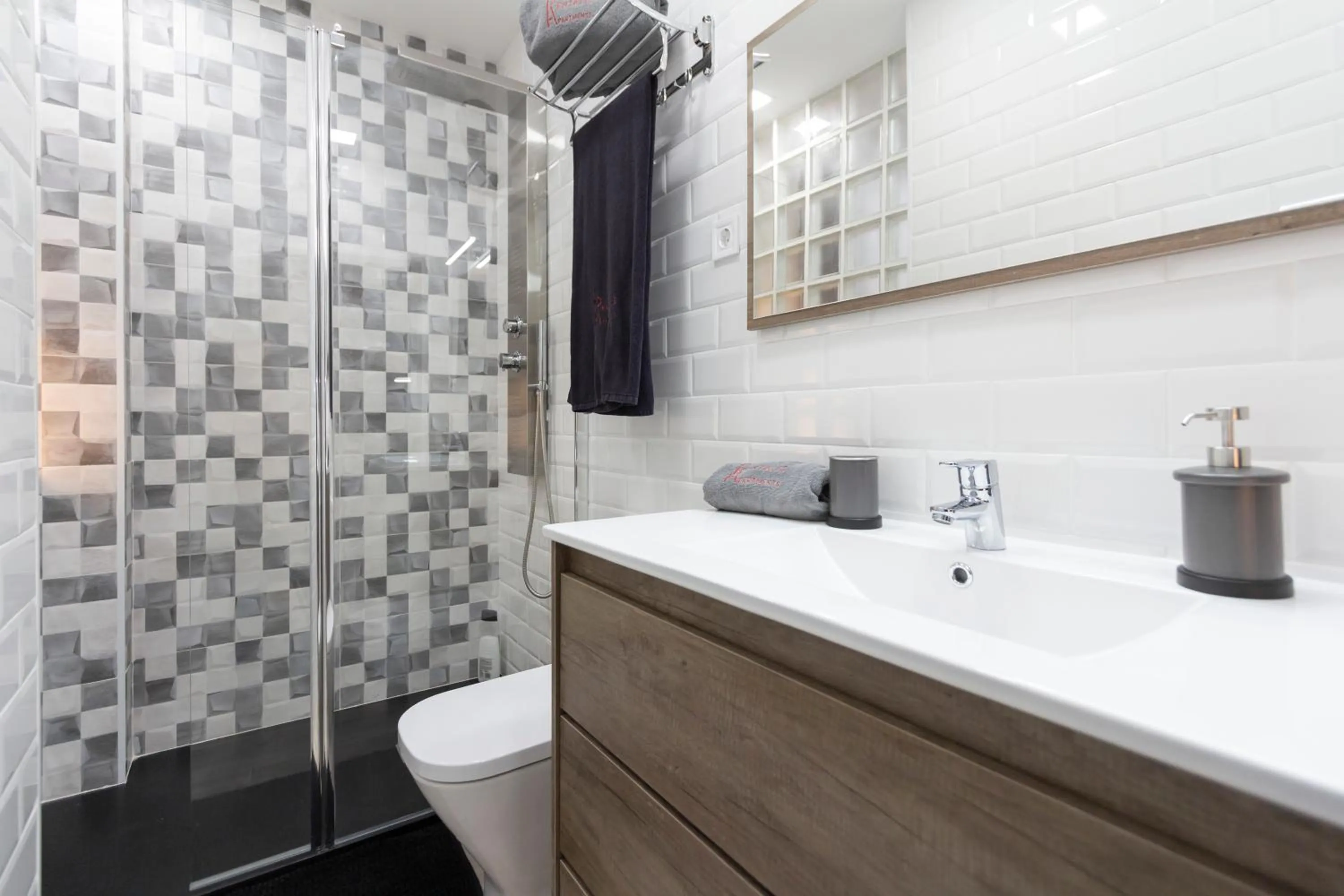 Bathroom in Plaza Mayor Apartment