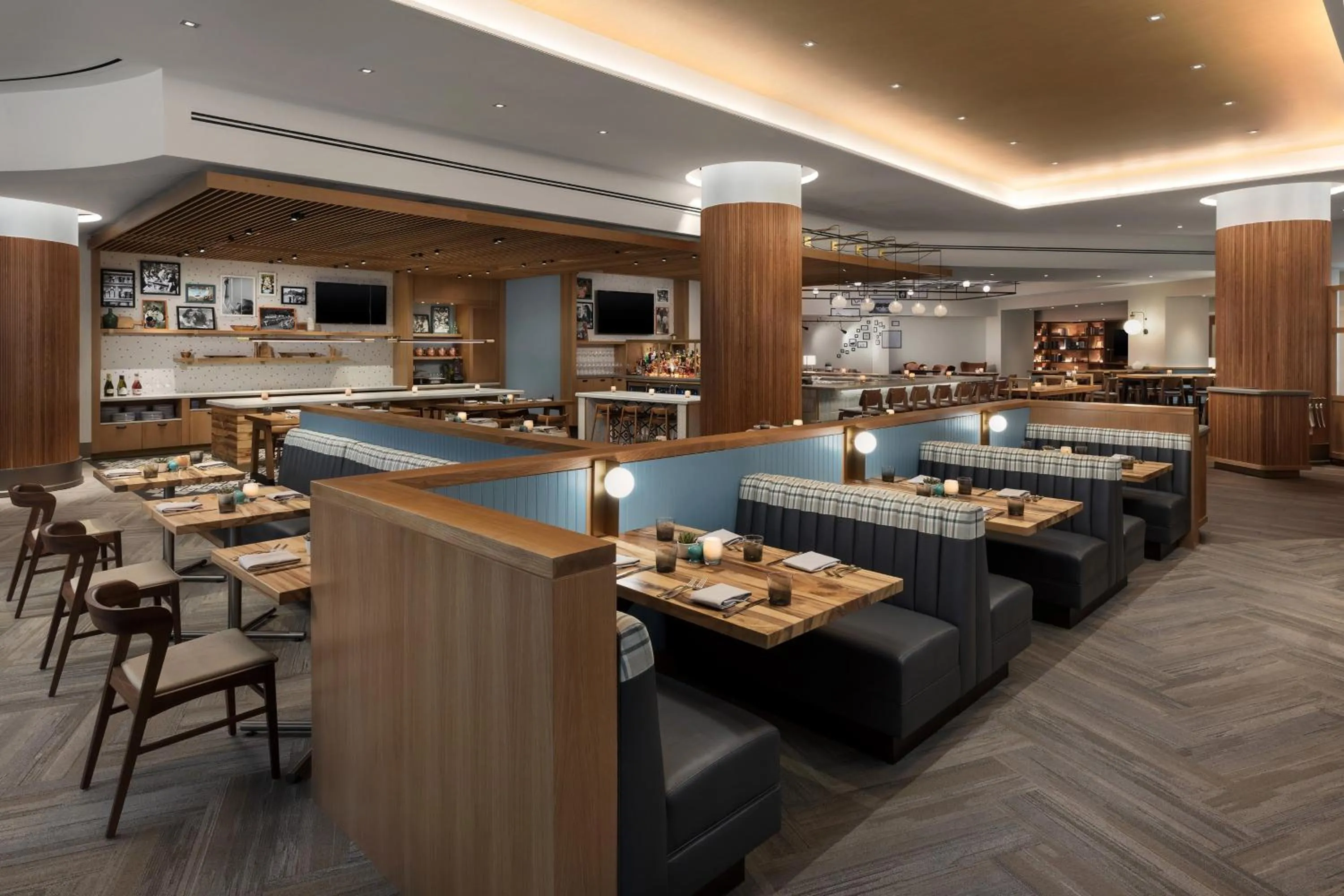 Restaurant/places to eat in The Westin Arlington