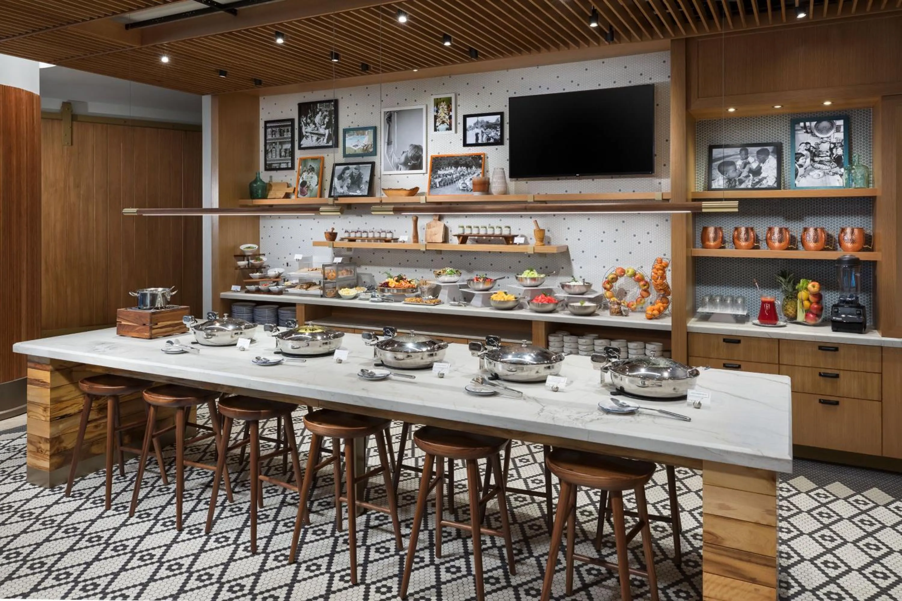 Restaurant/places to eat in The Westin Arlington