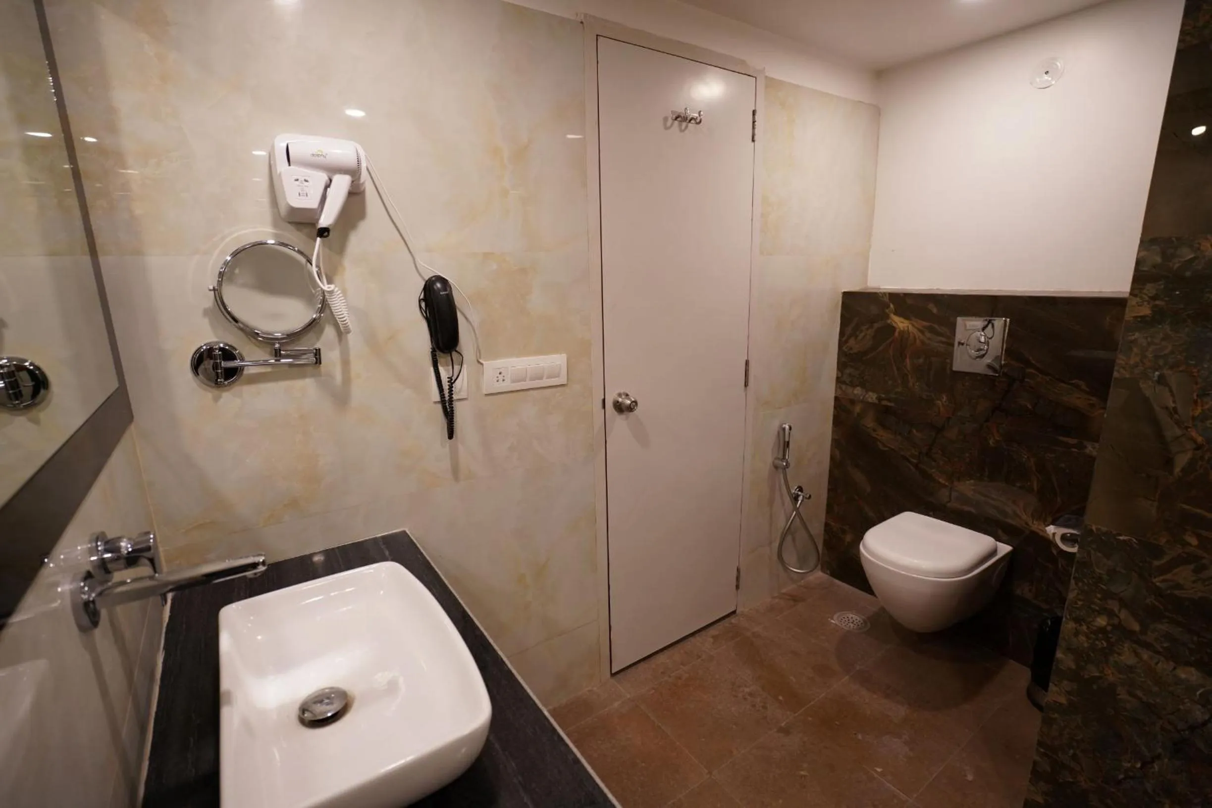 Bathroom in Hotel Indo Prime - Jaipur City Centre