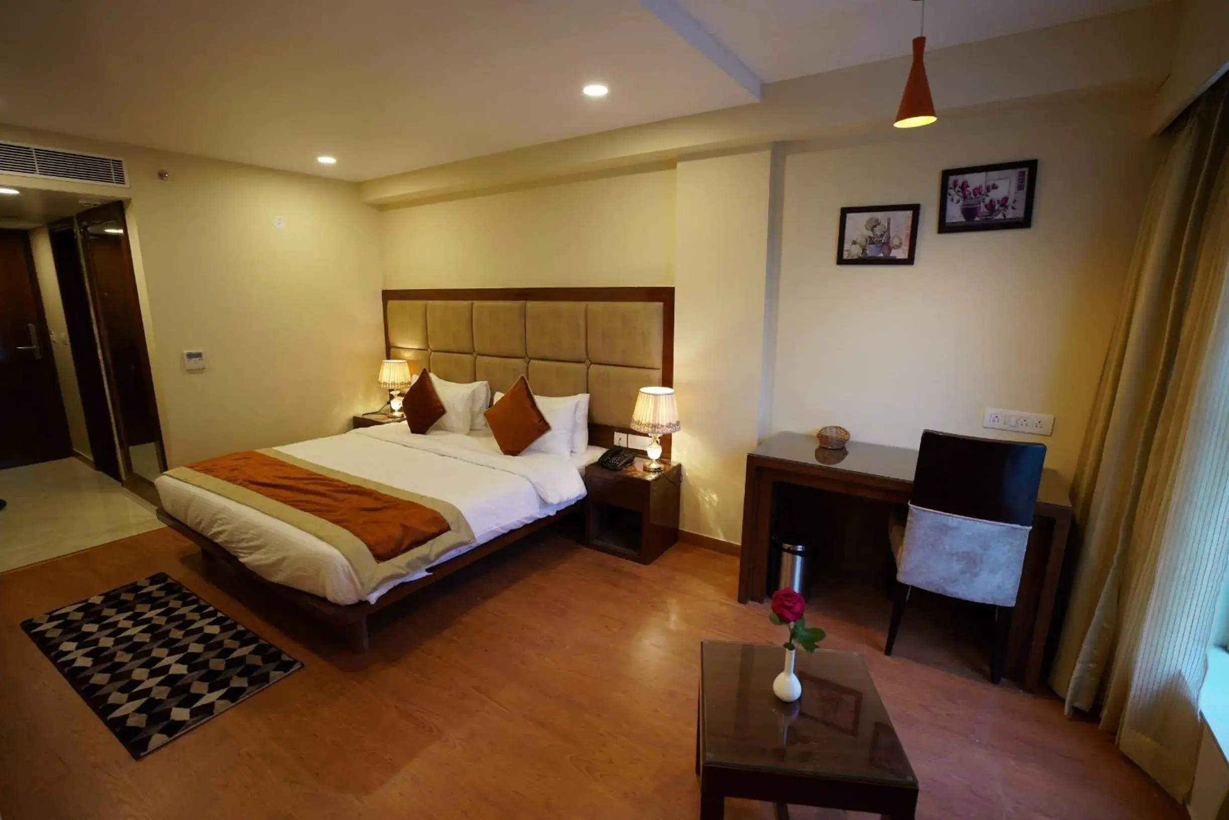 Bedroom, Bed in Hotel Indo Prime - Jaipur City Centre Bedroom, Bed in Hotel Indo Prime - Jaipur City Centre