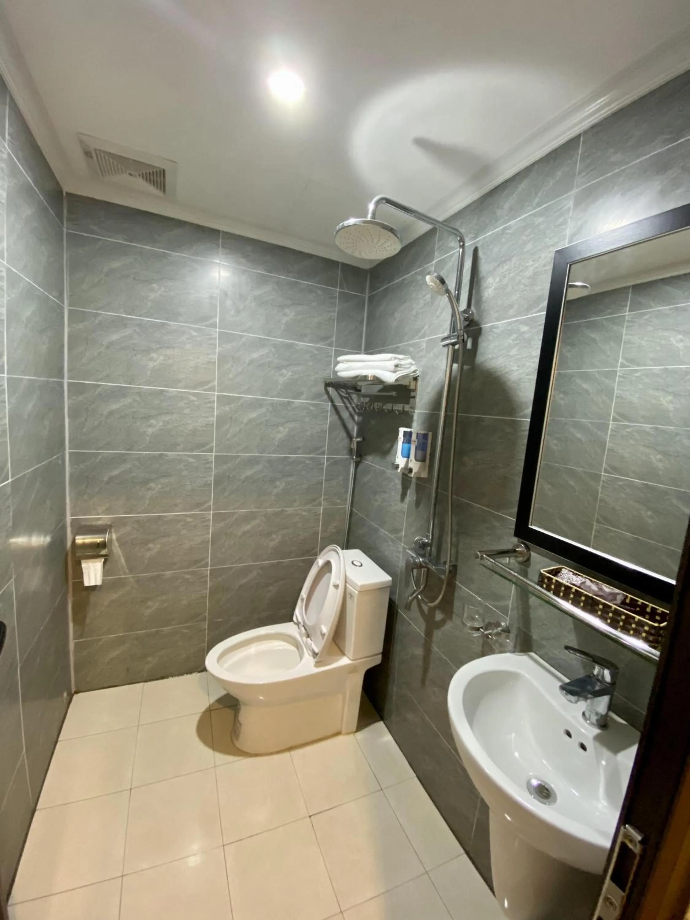 New Sky Airport Hotel