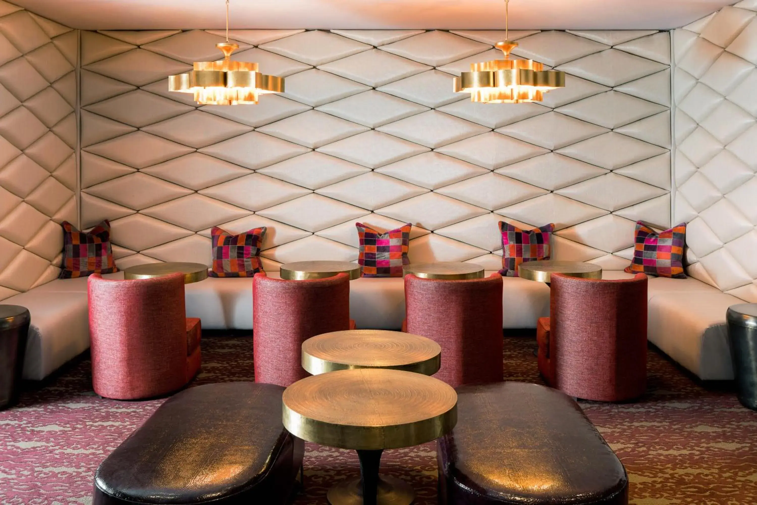 Lounge or bar in Charlesmark Hotel Lounge or bar in Charlesmark Hotel
