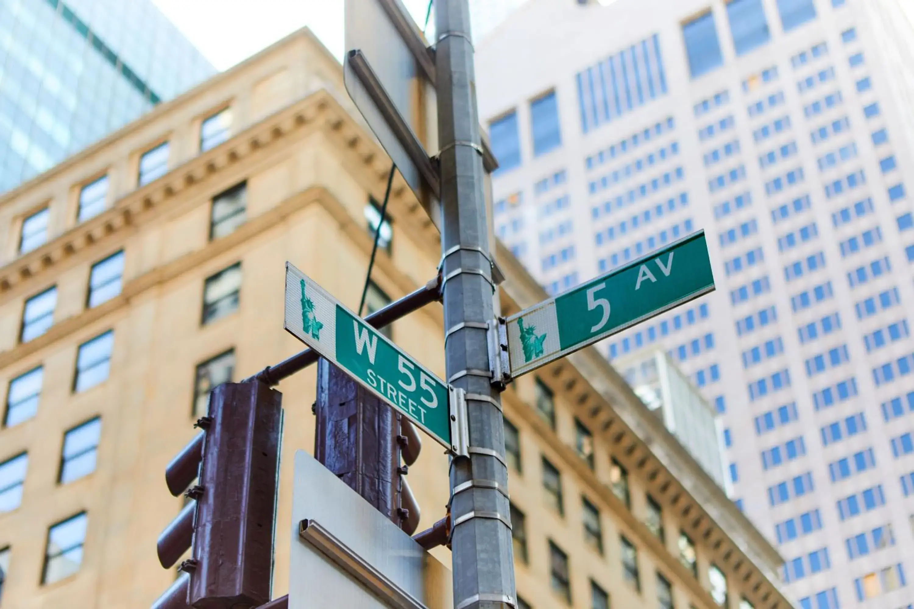 Property building in 5th & 55th Residence Club Property building in 5th & 55th Residence Club