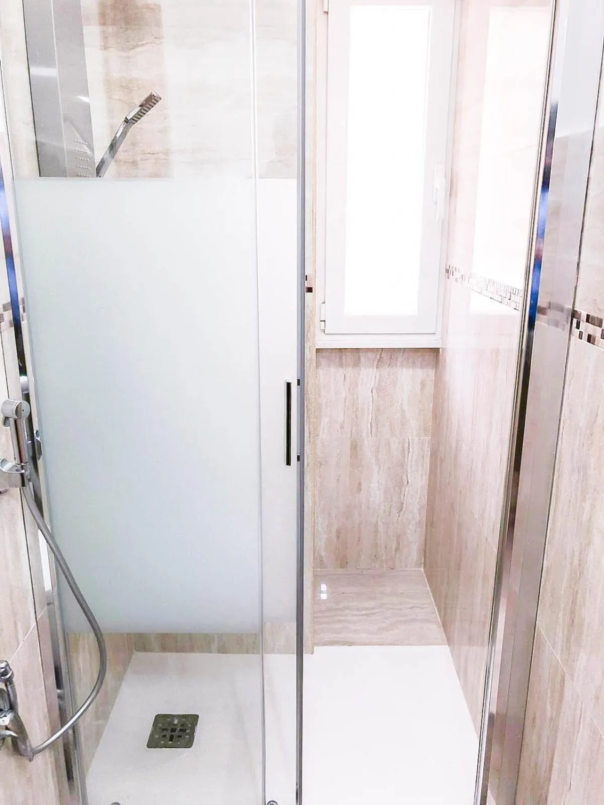 Shower in San Pietro Home