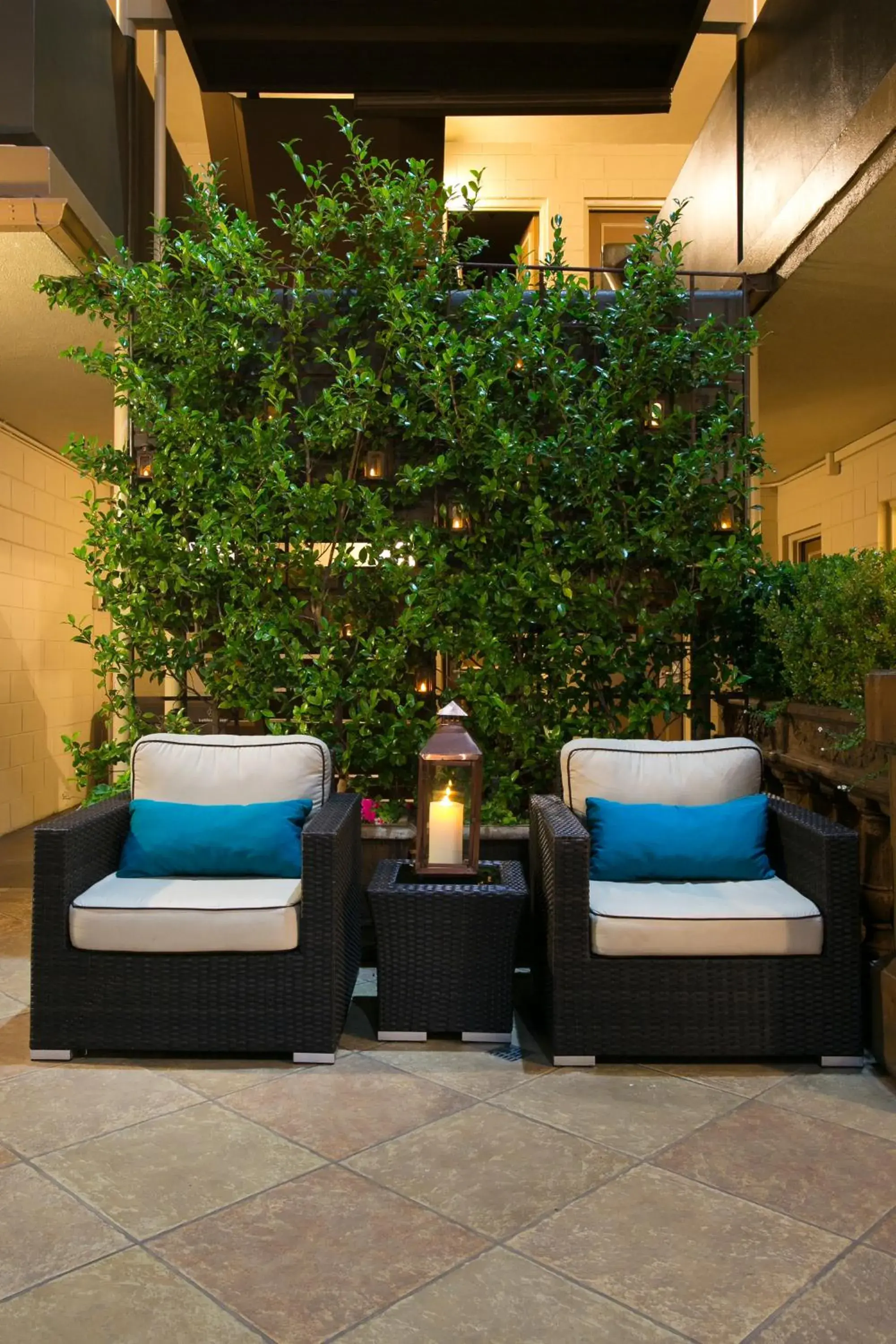 Facade/entrance in The Dylan Hotel at SFO Facade/entrance in The Dylan Hotel at SFO