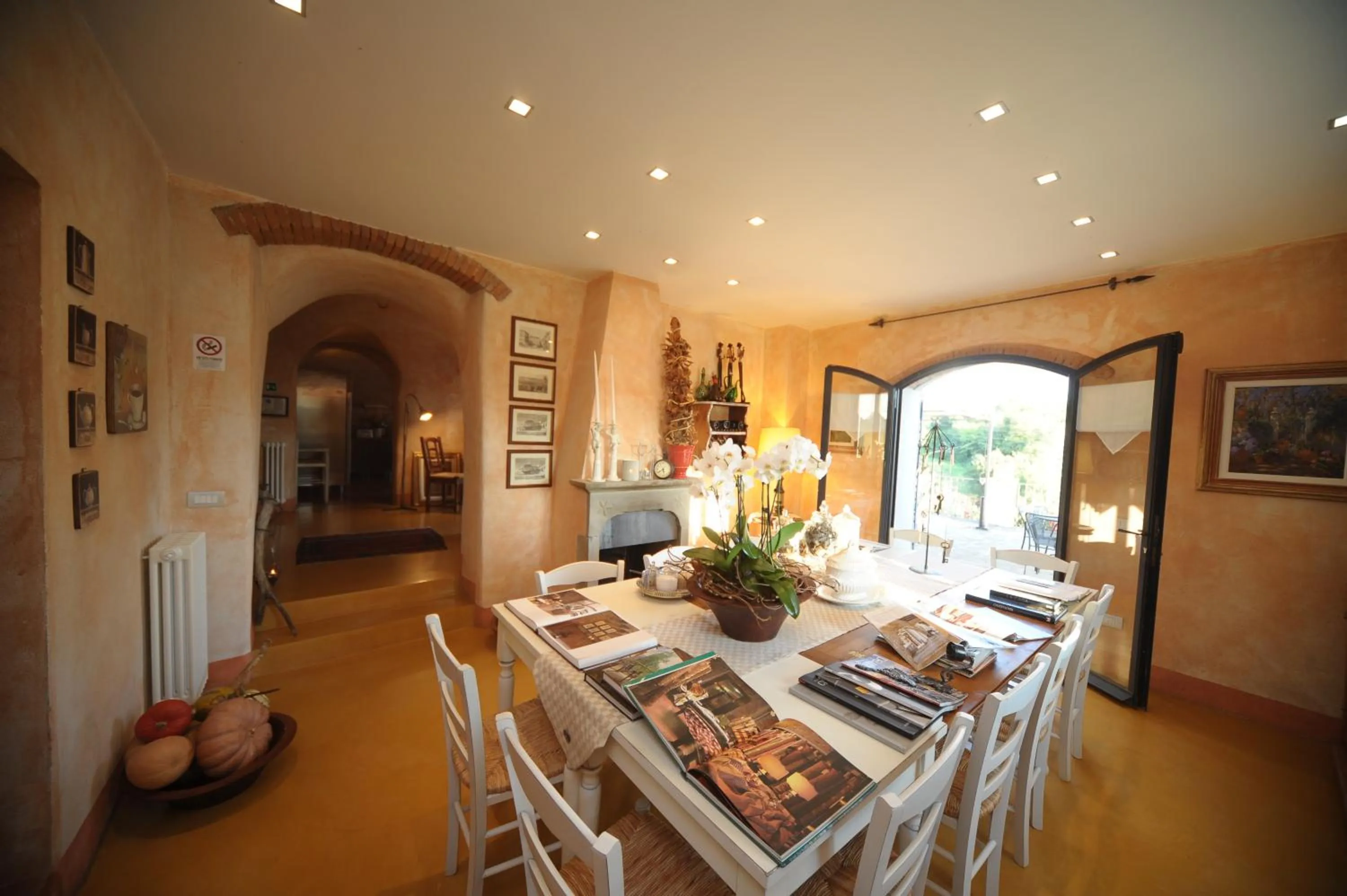 Restaurant/places to eat in B&B Le Dimore Mezza Costa