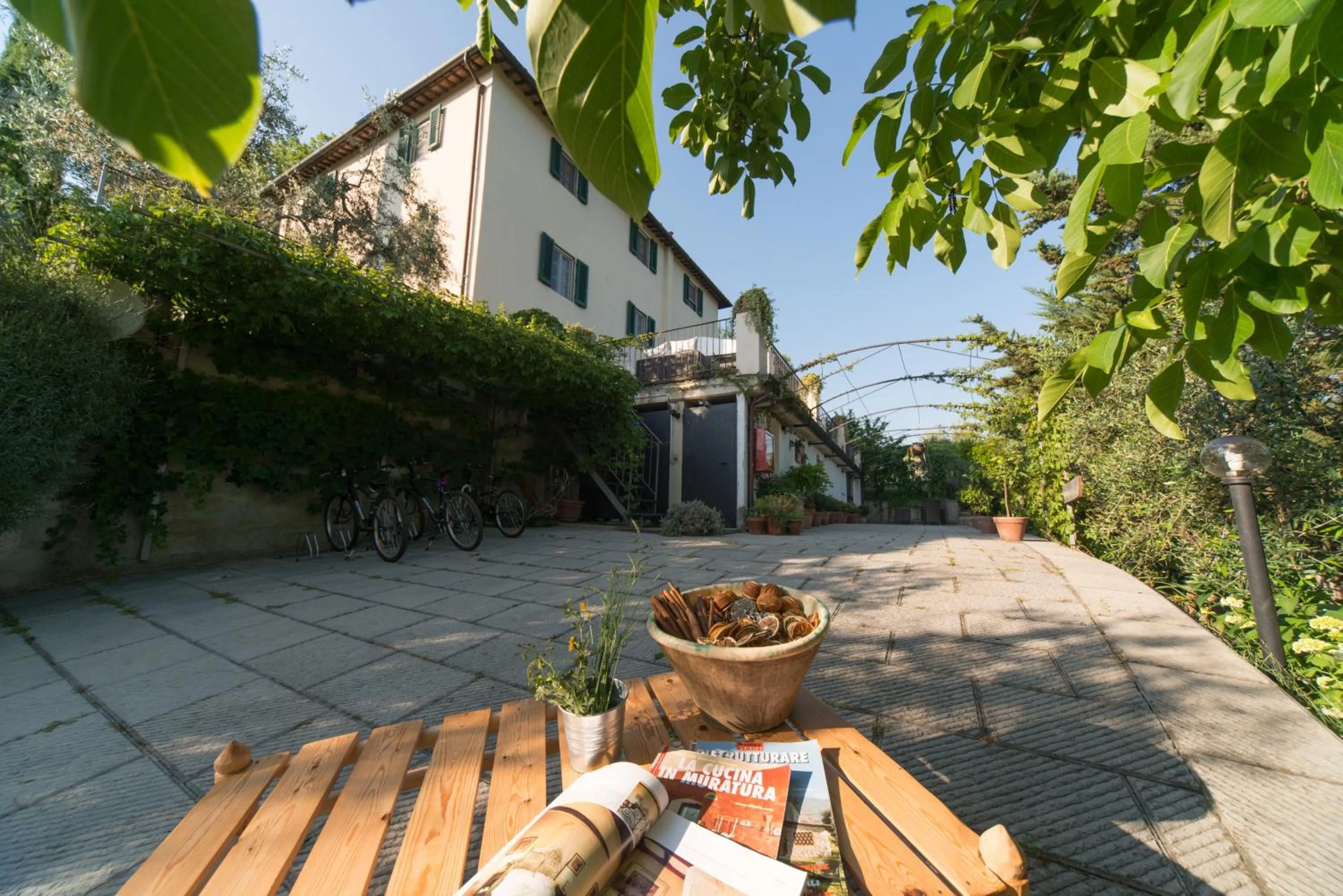 Patio in B&B Le Dimore Mezza Costa