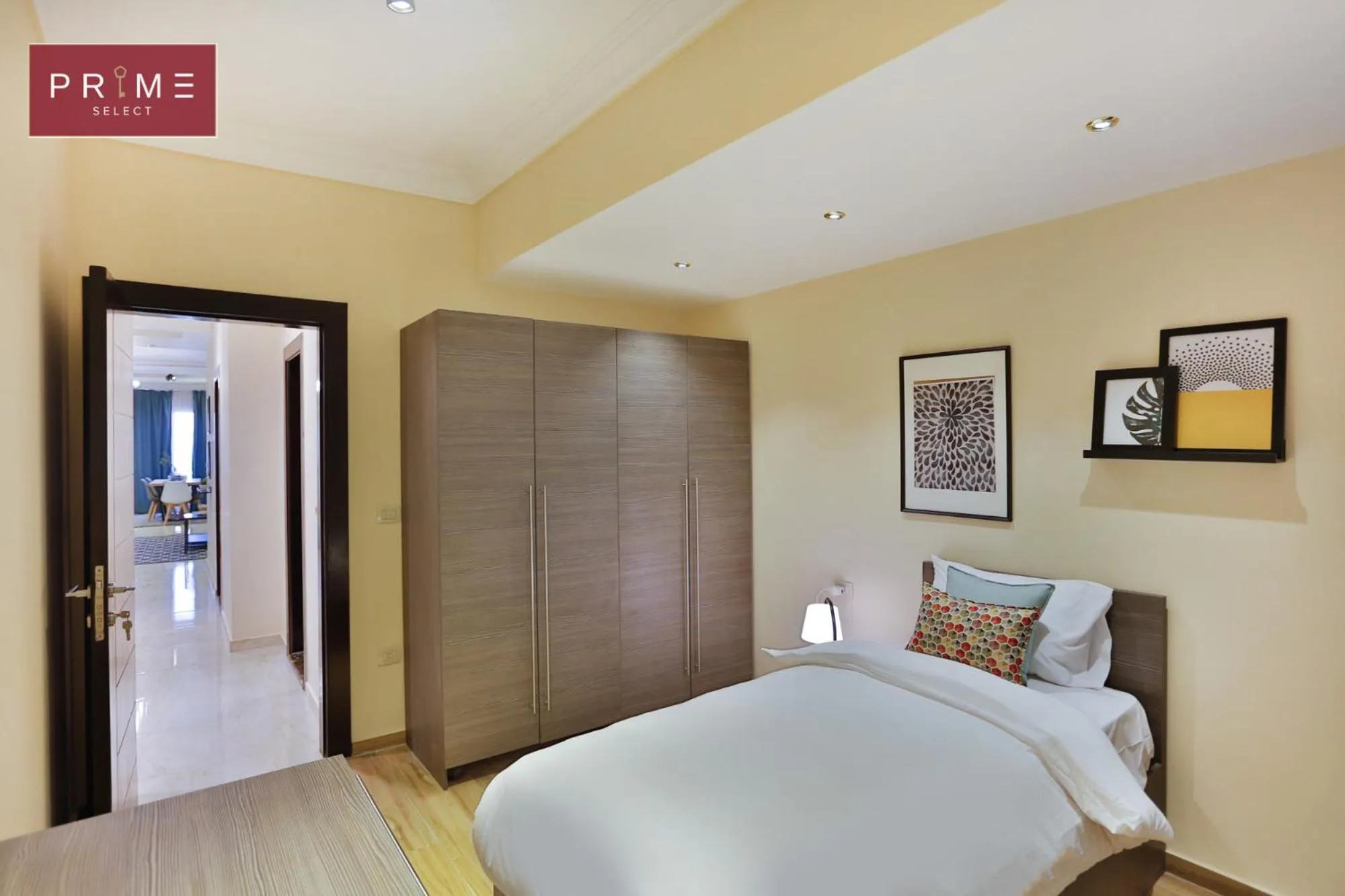 Bed in Prime Select Point 90 Mall