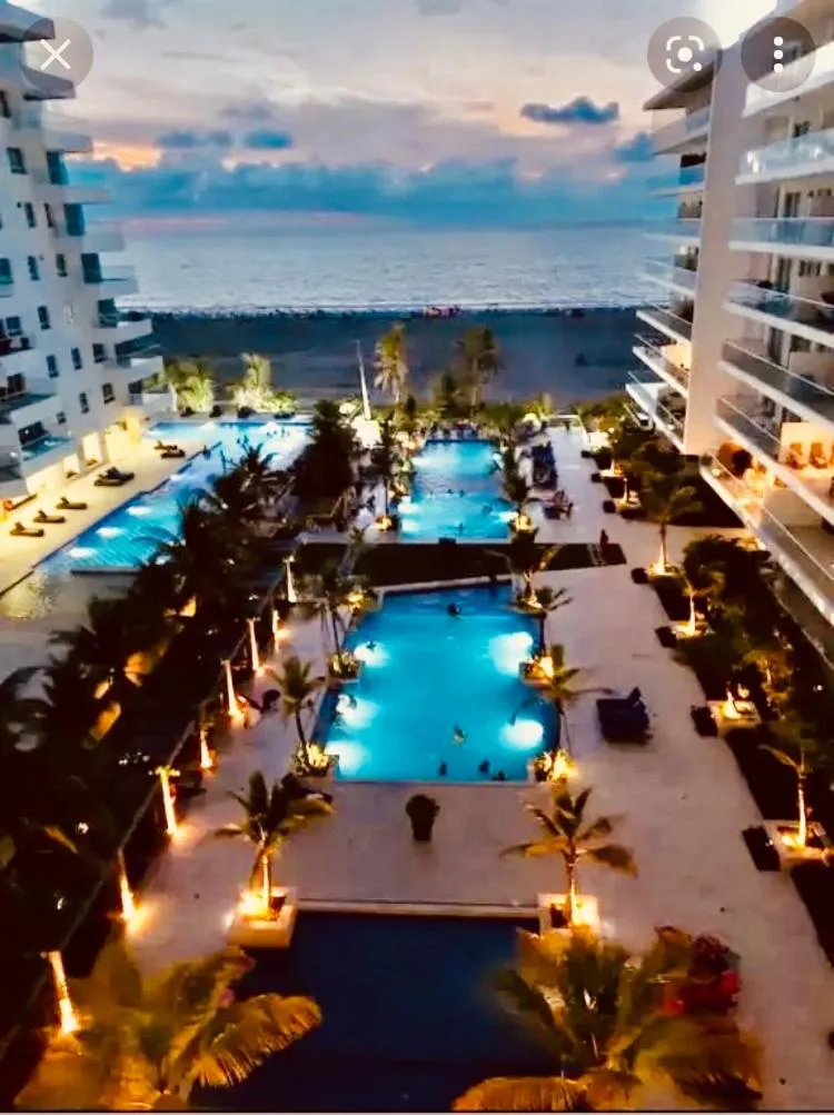 MORROS EPIC luxury