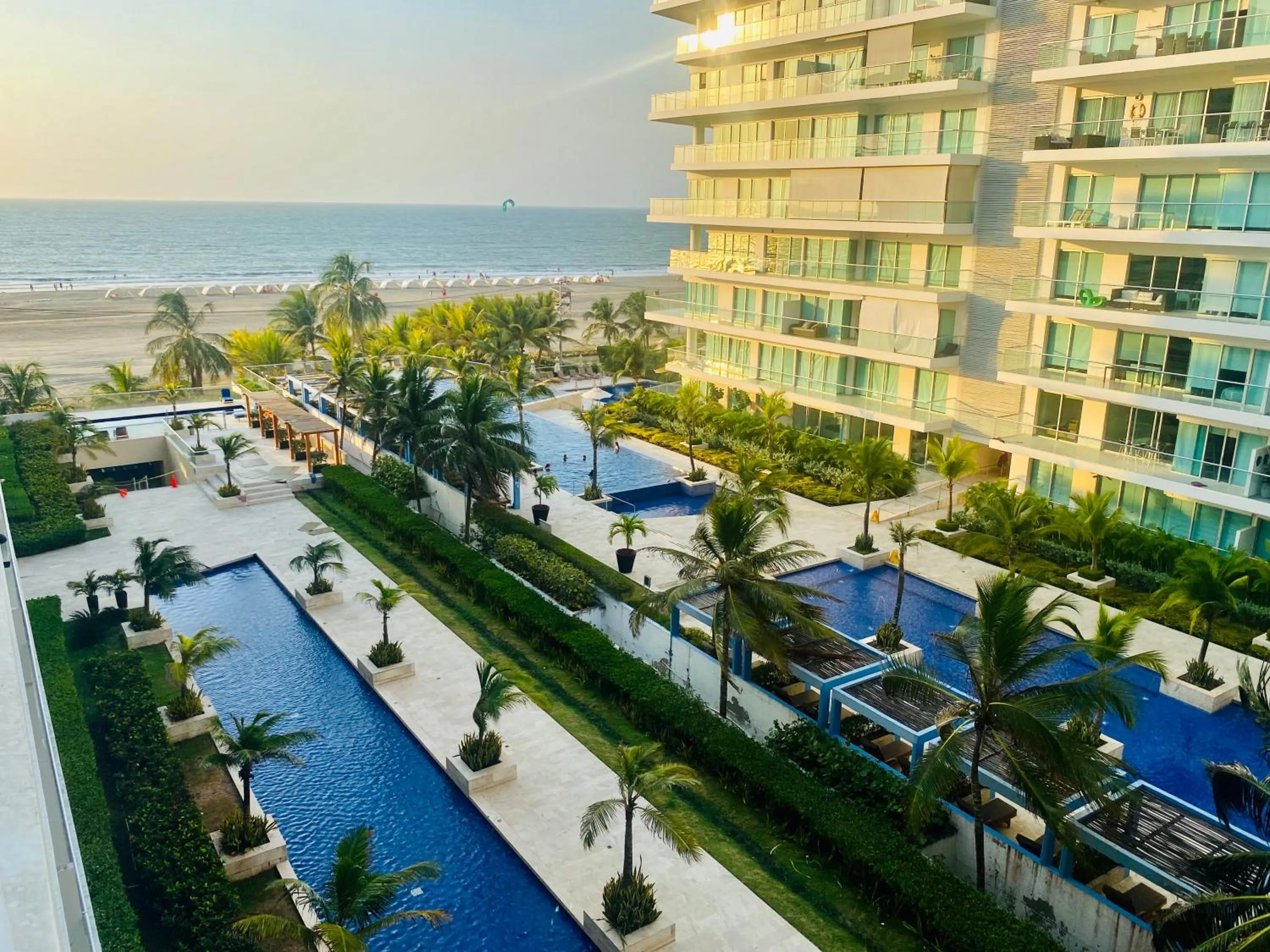 One-Bedroom Apartment in MORROS EPIC luxury