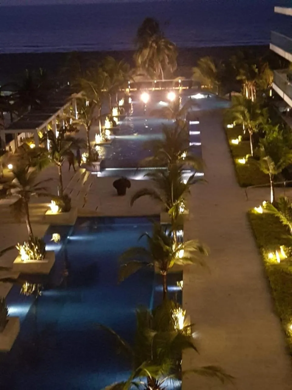 One-Bedroom Apartment in MORROS EPIC luxury