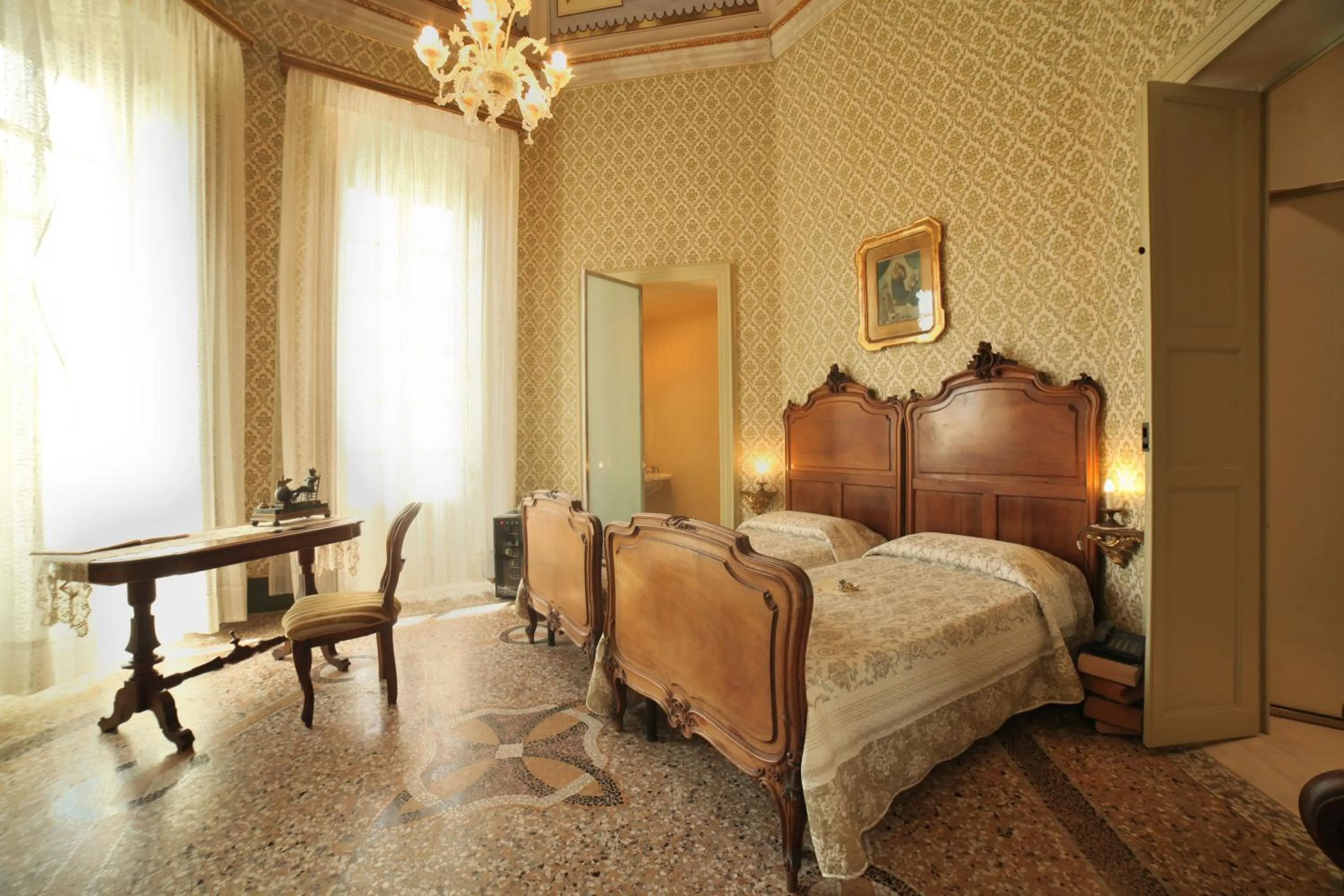 Balcony/Terrace, Bed in Residenza d'Epoca Regina d'Arborea