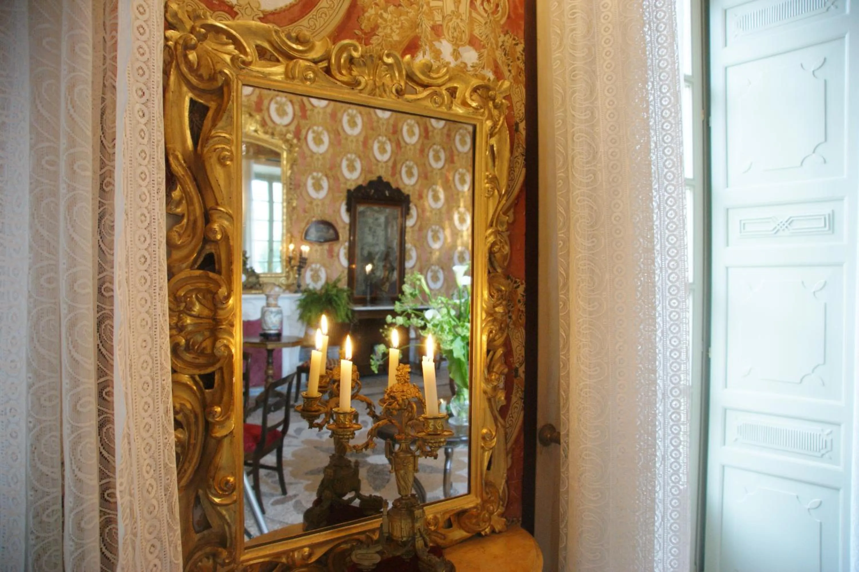 On-site shops in Residenza d'Epoca Regina d'Arborea