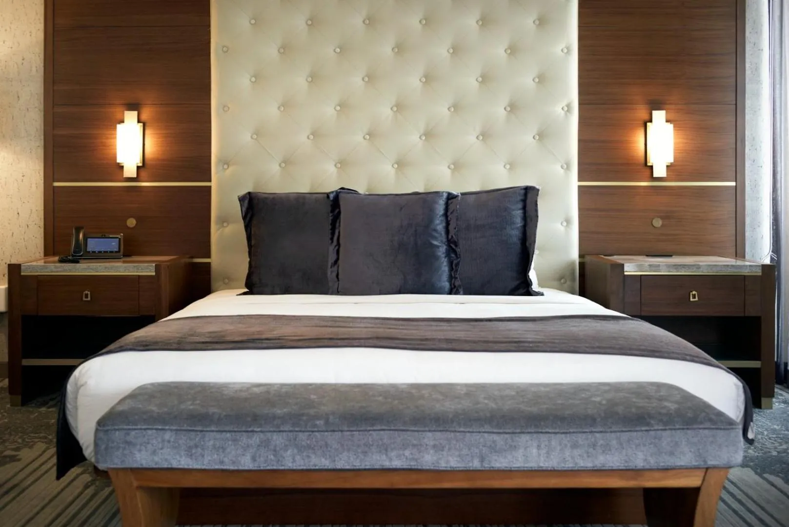 Bed in Legacy Resort Hotel & Spa