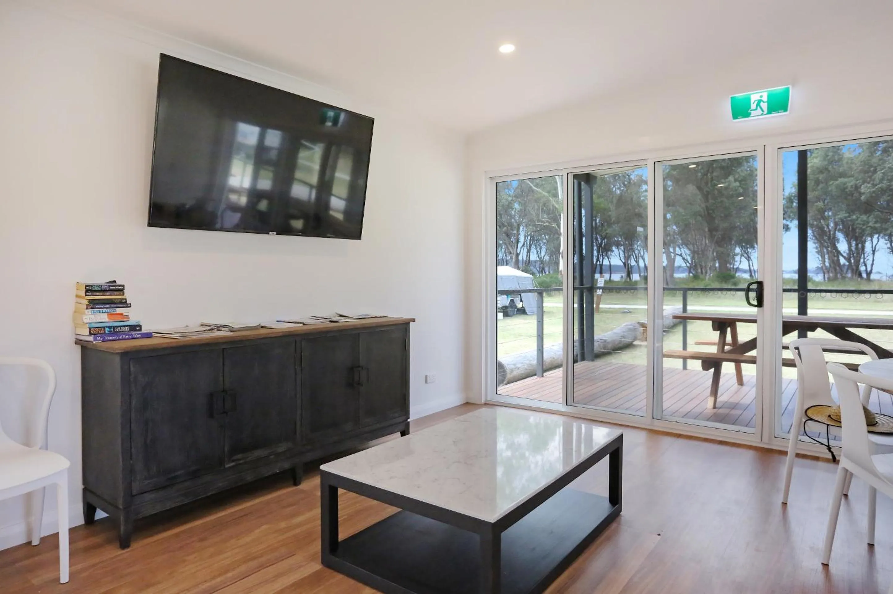 Communal lounge/ TV room in Boydtown Beach Holiday Park