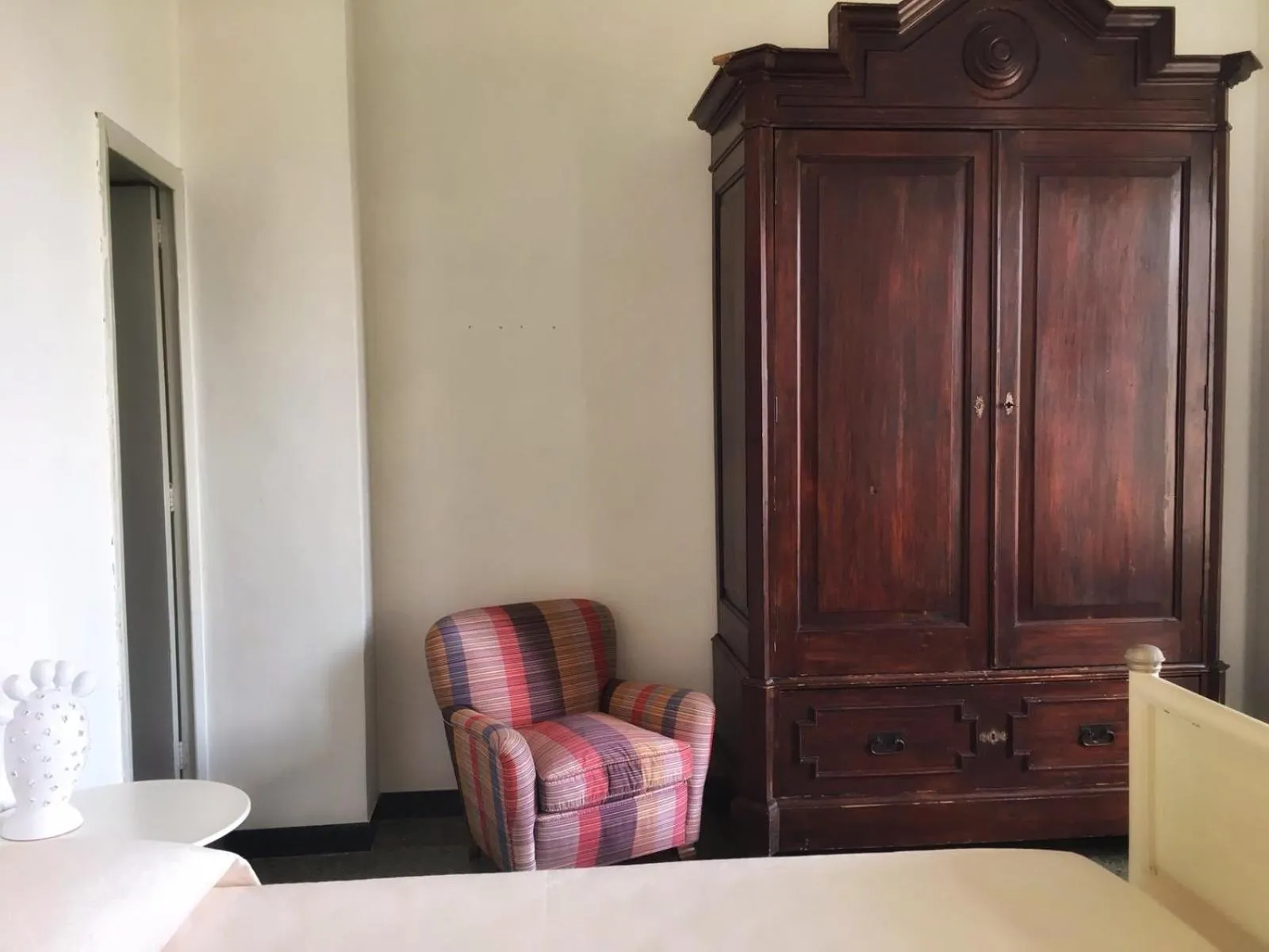 Photo of the whole room in Volver B&B